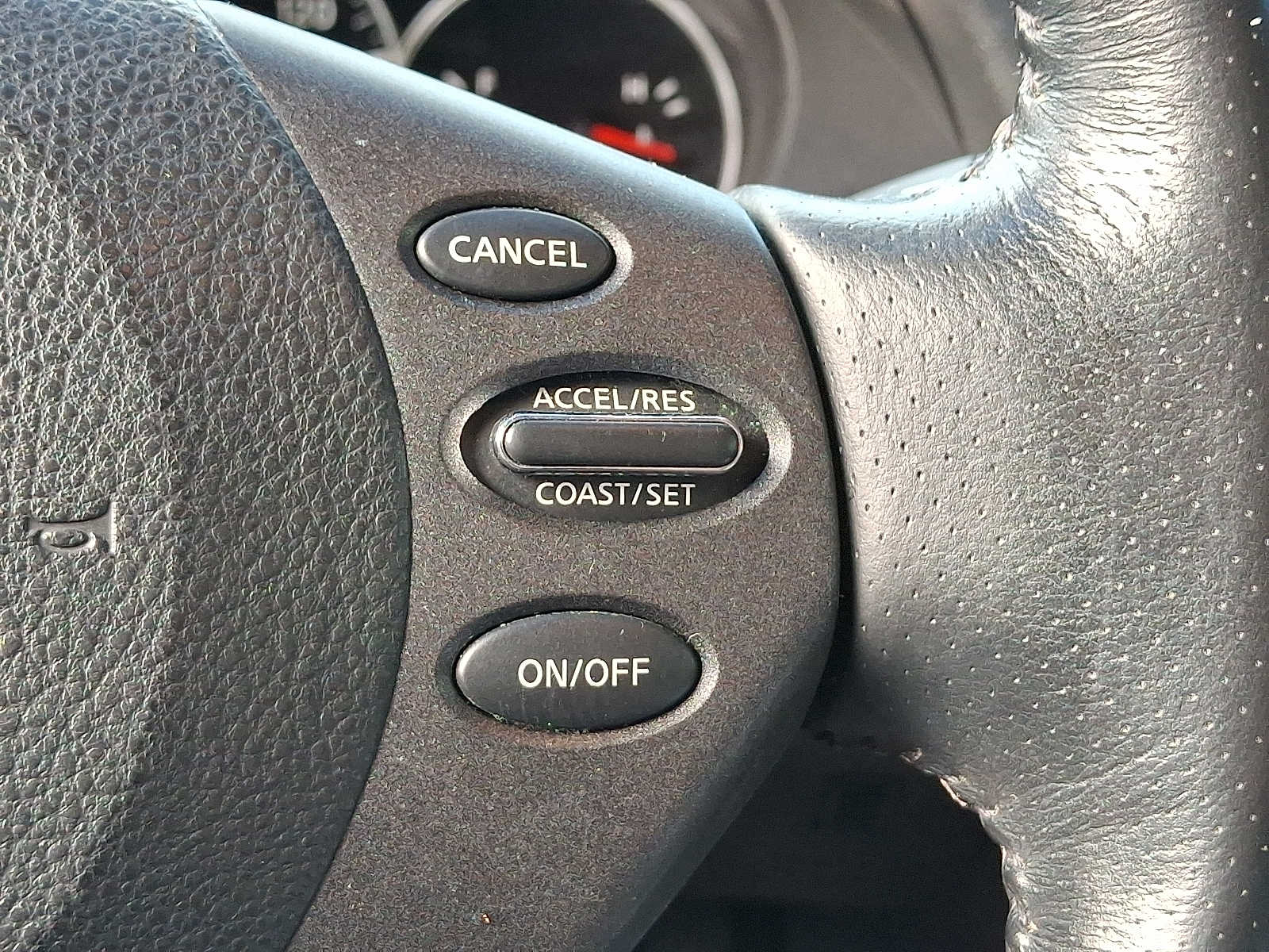 Thumbnail: 2010 Nissan Altima - 16