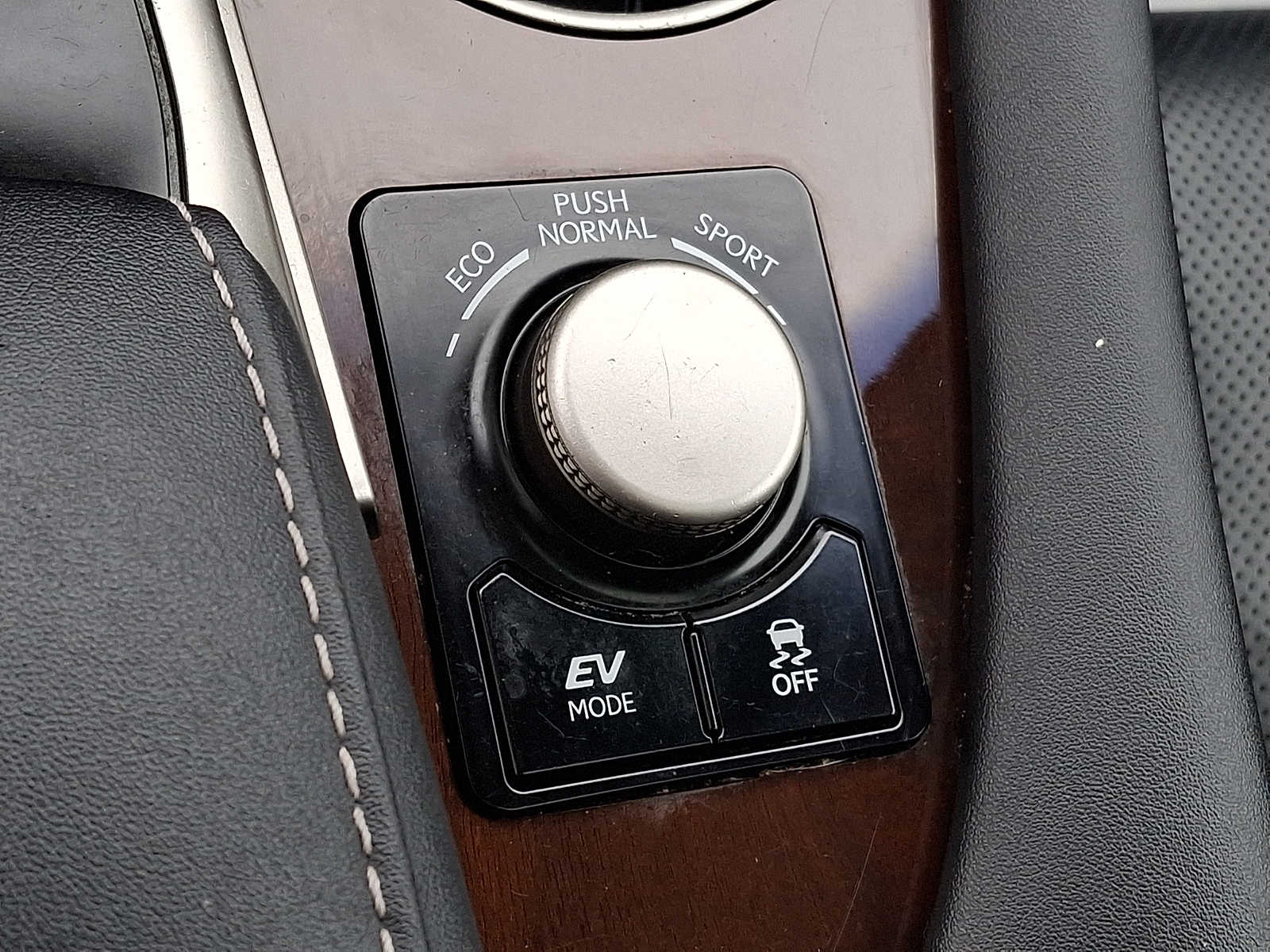 Thumbnail: 2016 Lexus RX - 24