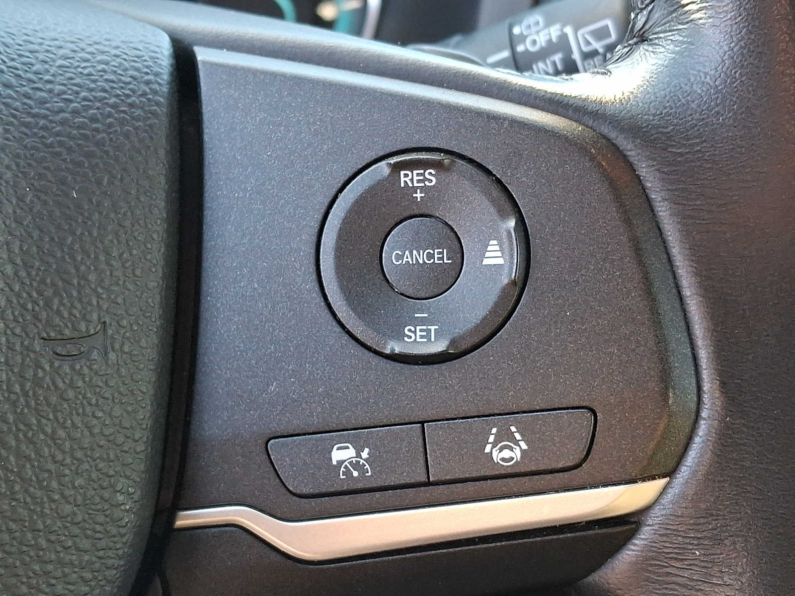 Thumbnail: 2023 Honda Odyssey - 18