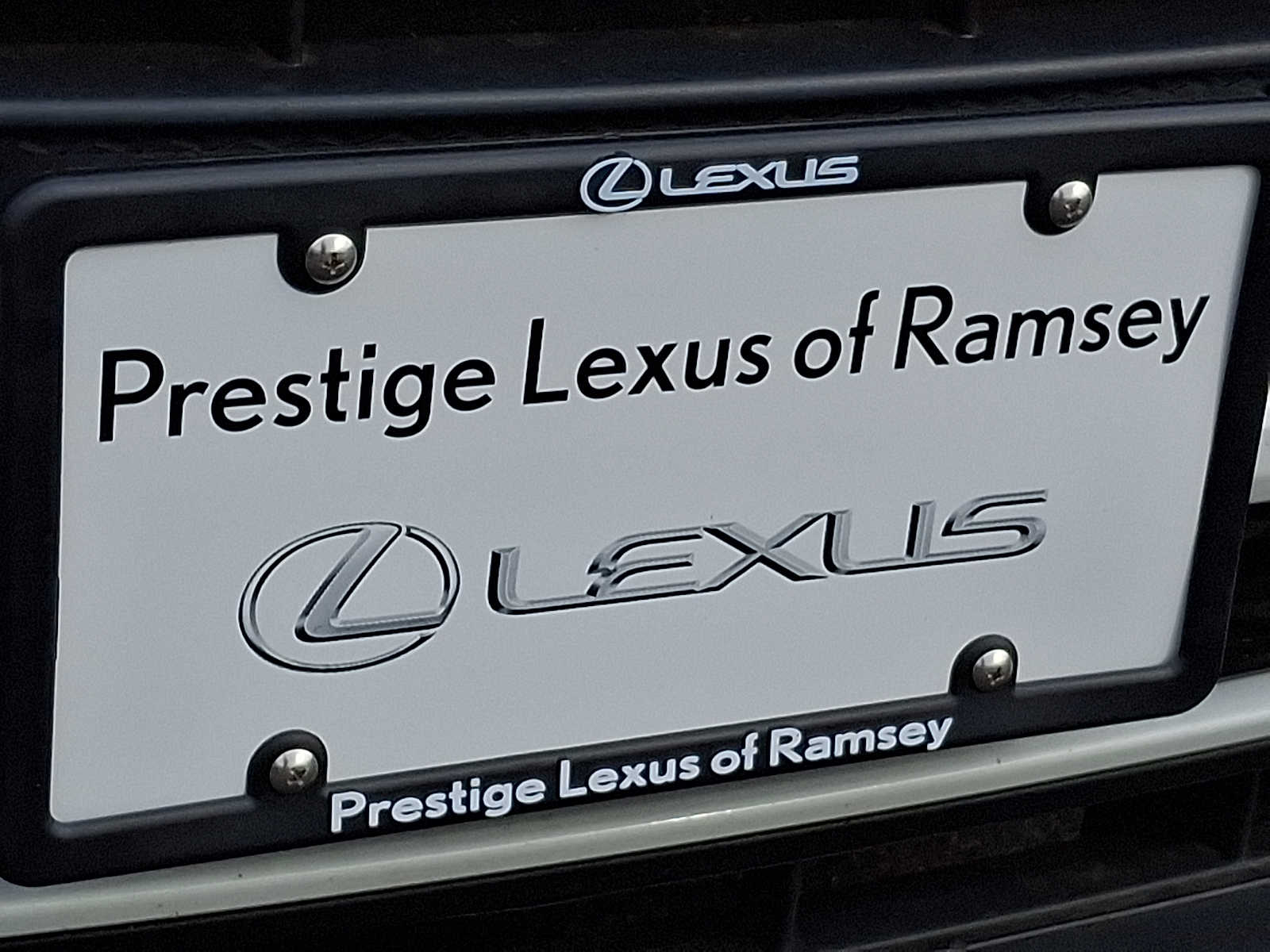 Thumbnail: 2024 Lexus ES - 29