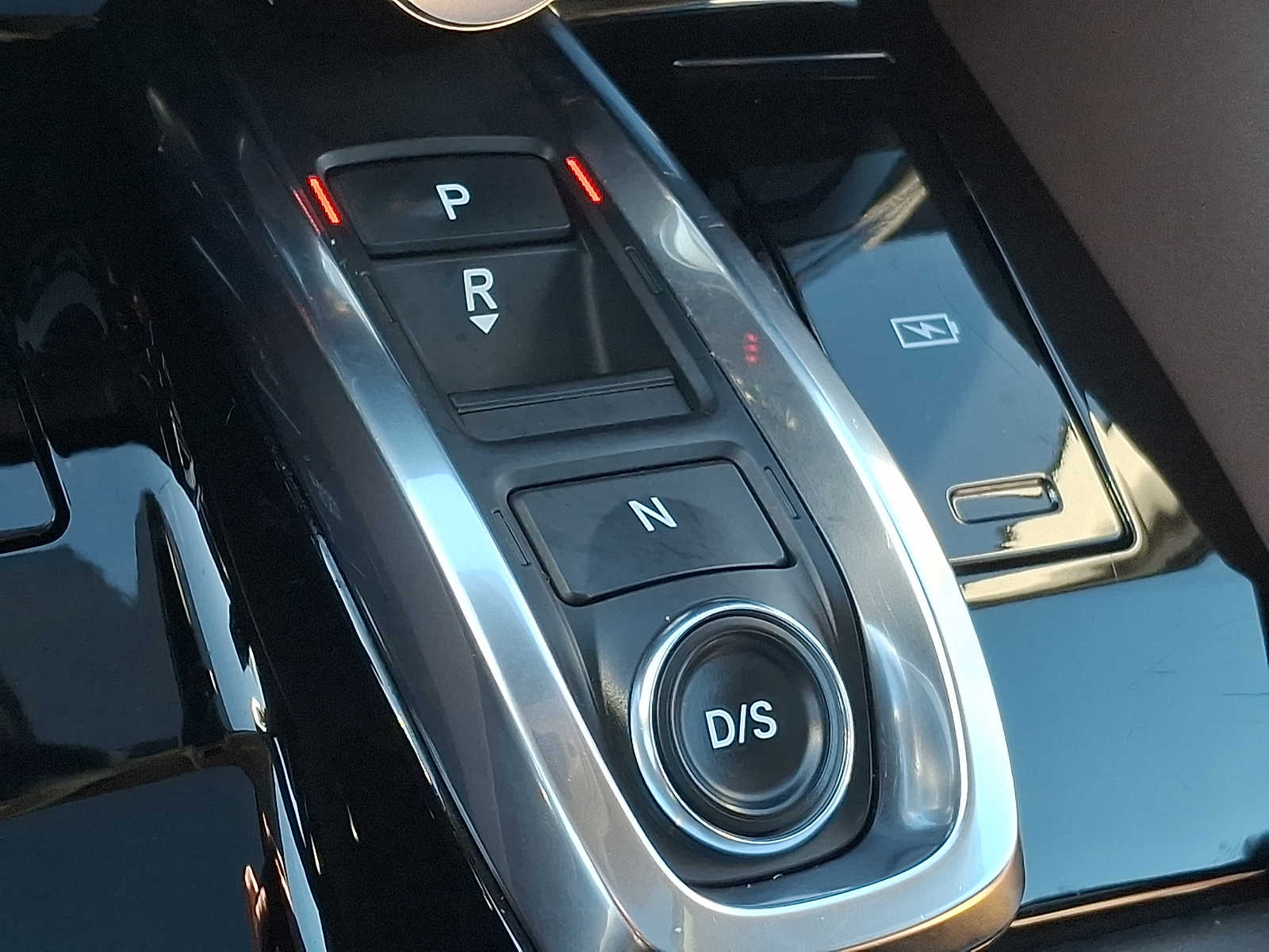 Thumbnail: 2022 Acura MDX - 13