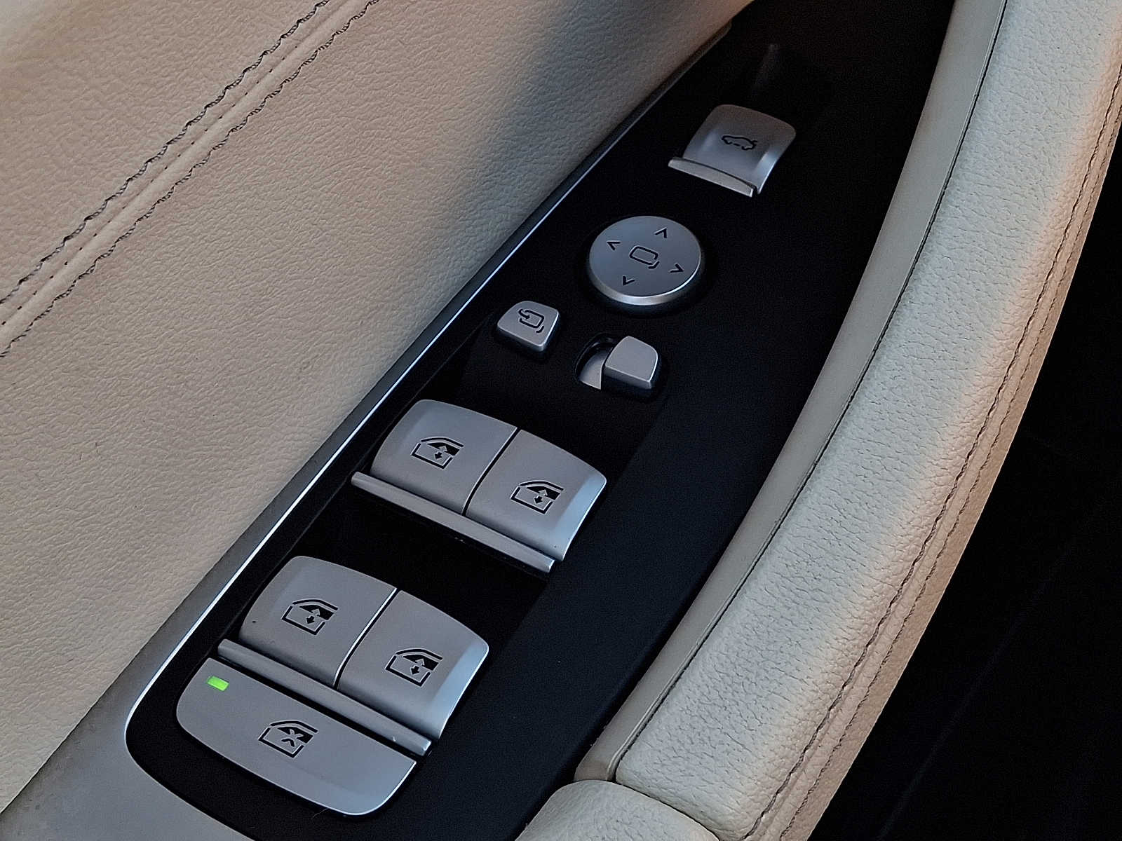 Thumbnail: 2021 BMW X3 - 25