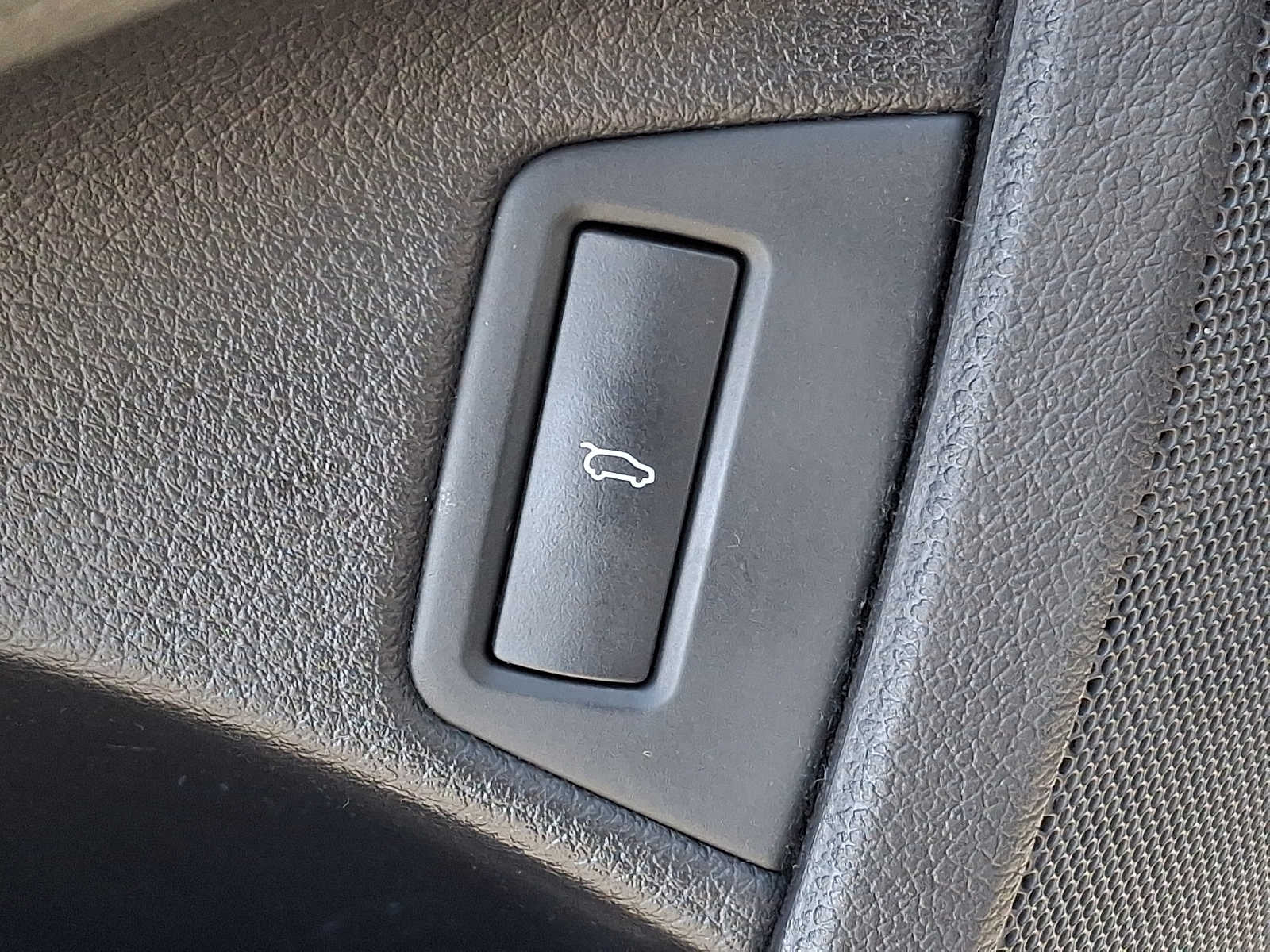 Thumbnail: 2012 Audi Q7 - 23