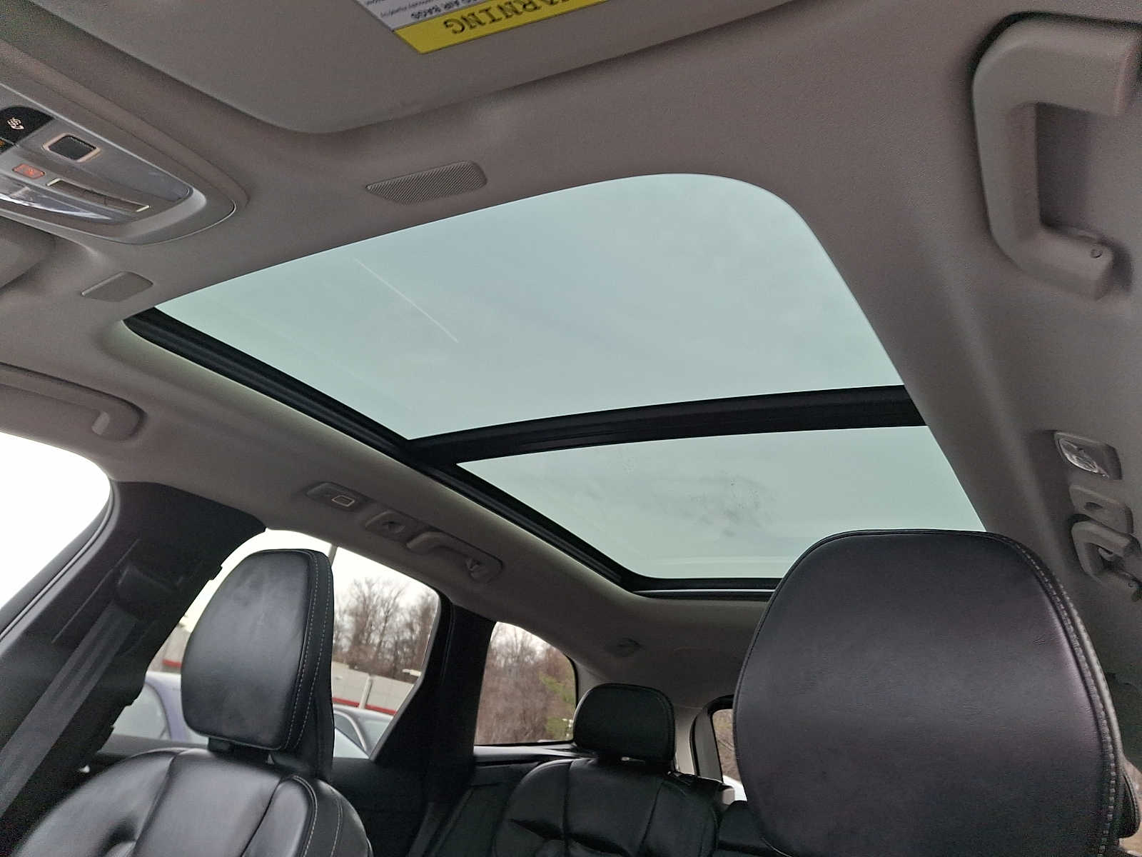 Thumbnail: 2022 Volvo XC60 - 11