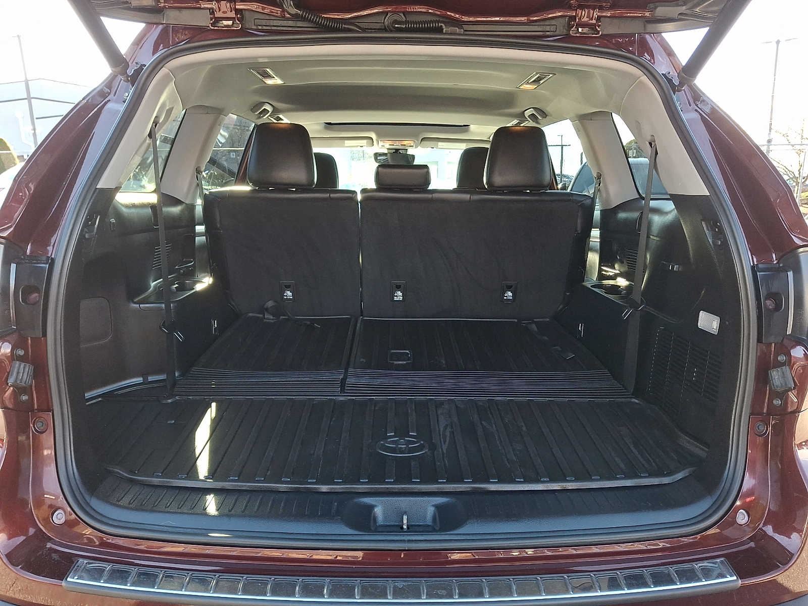 Thumbnail: 2019 Toyota Highlander - 27