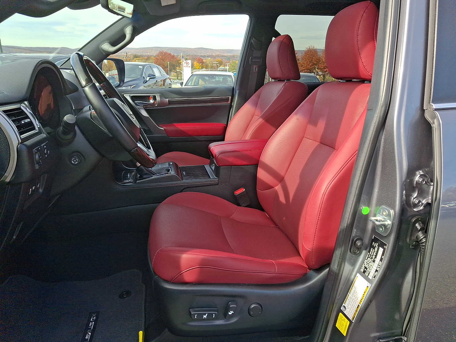 Thumbnail: 2023 Lexus GX - 10