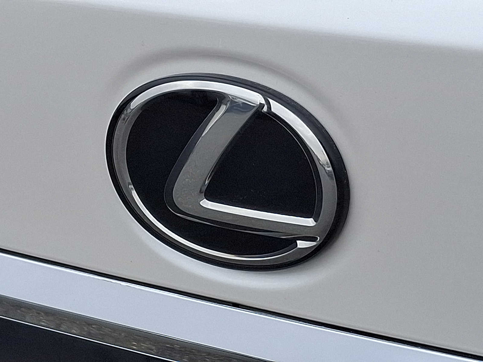 Thumbnail: 2019 Lexus ES - 29