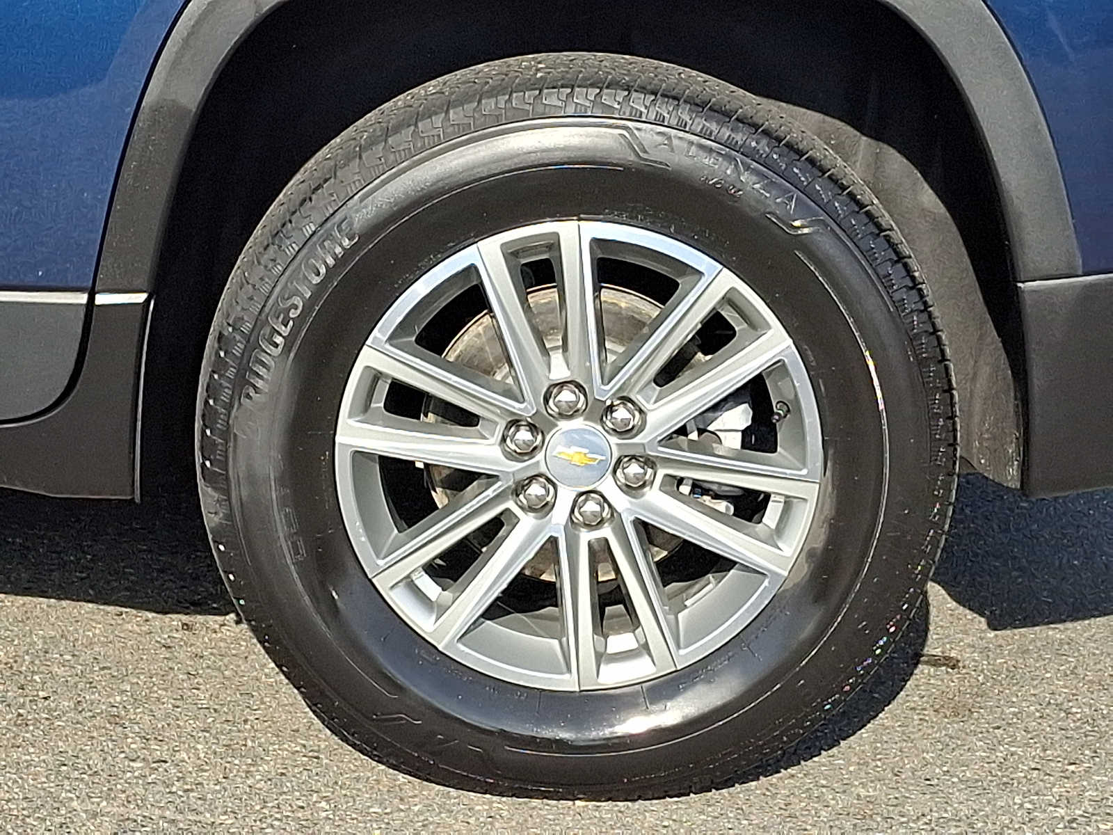 Thumbnail: 2023 Chevrolet Traverse - 7