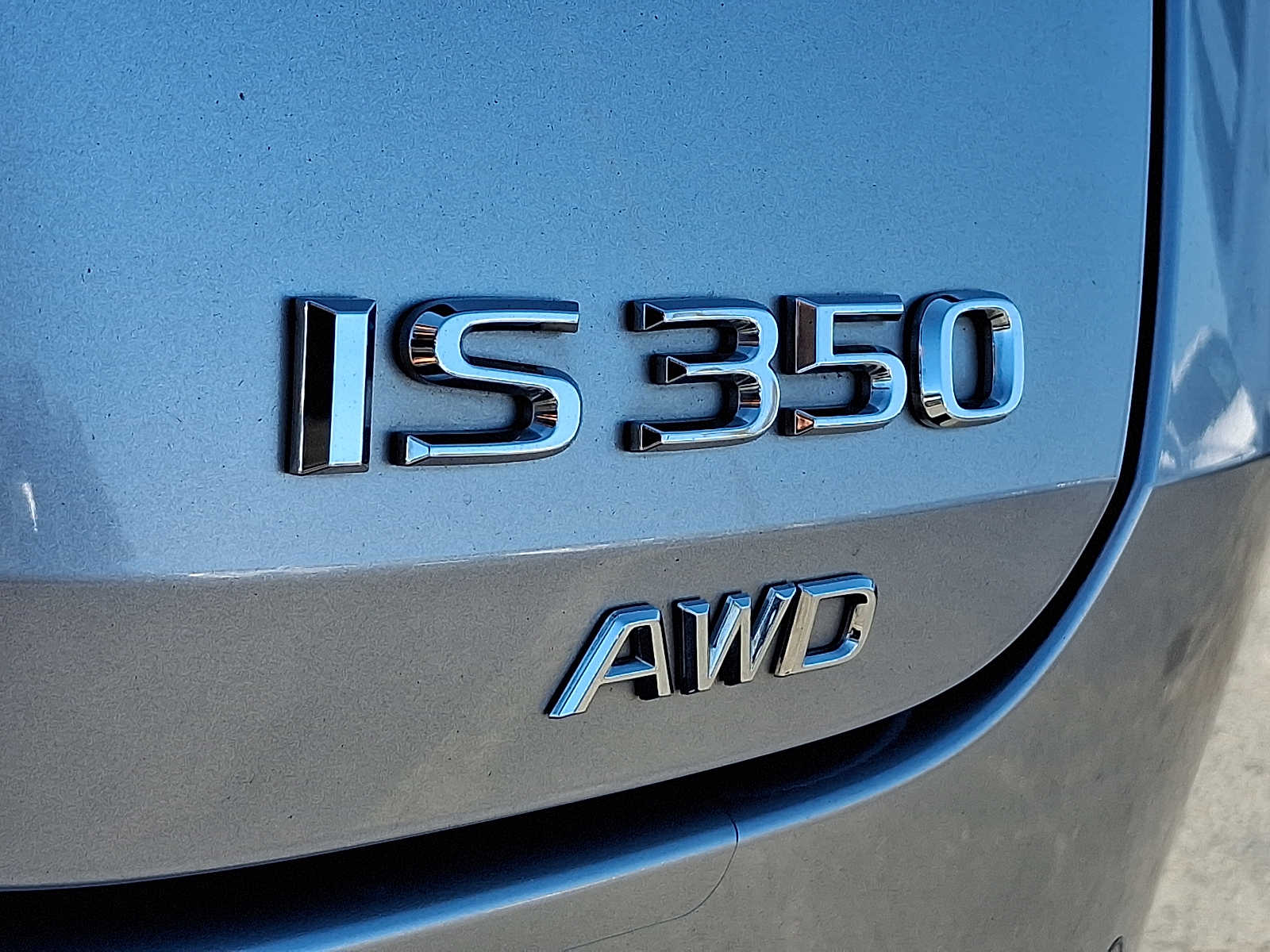 Thumbnail: 2023 Lexus IS - 28