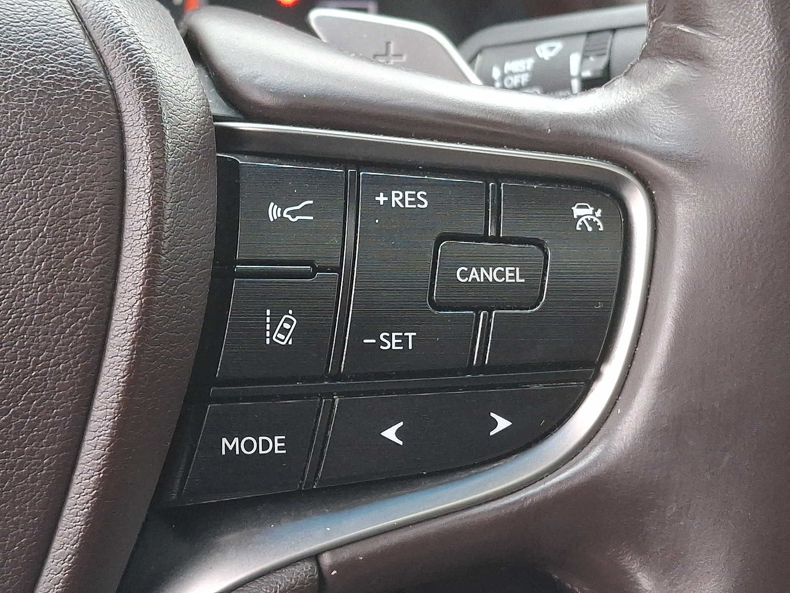 Thumbnail: 2019 Lexus ES - 19