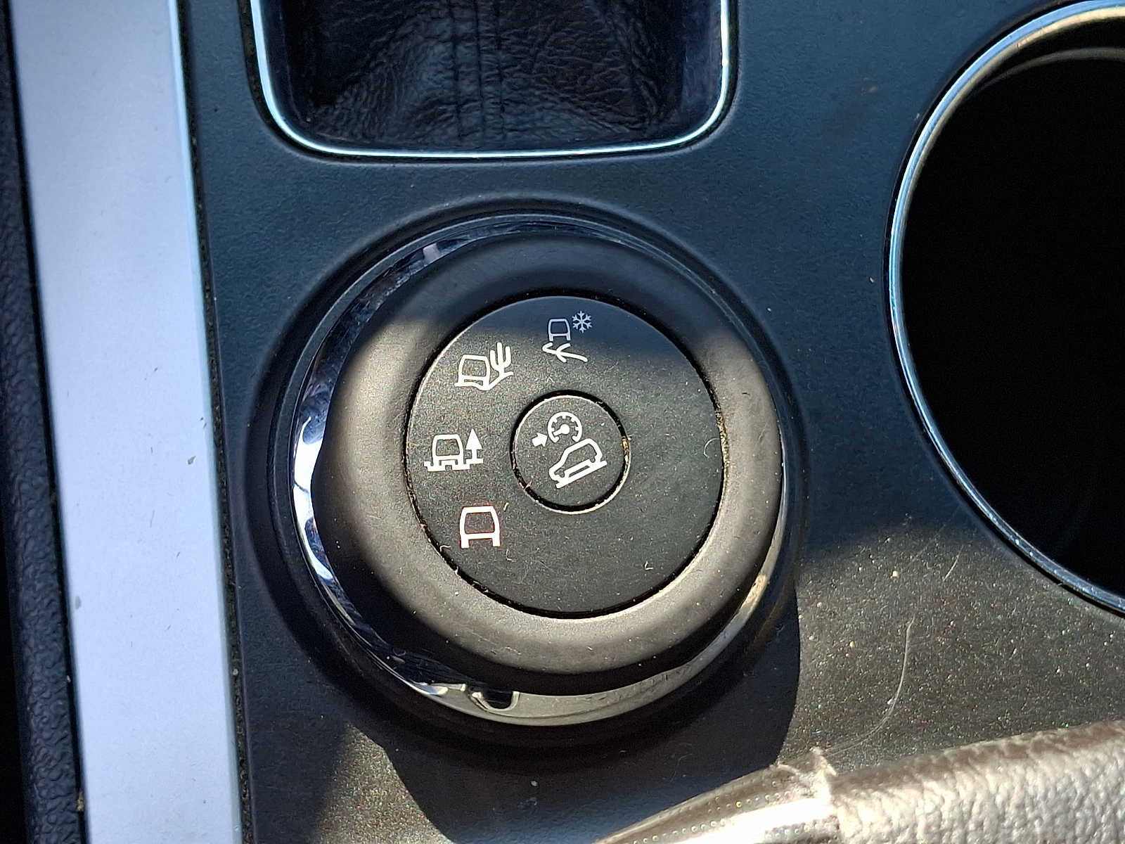 Thumbnail: 2011 Ford Explorer - 22