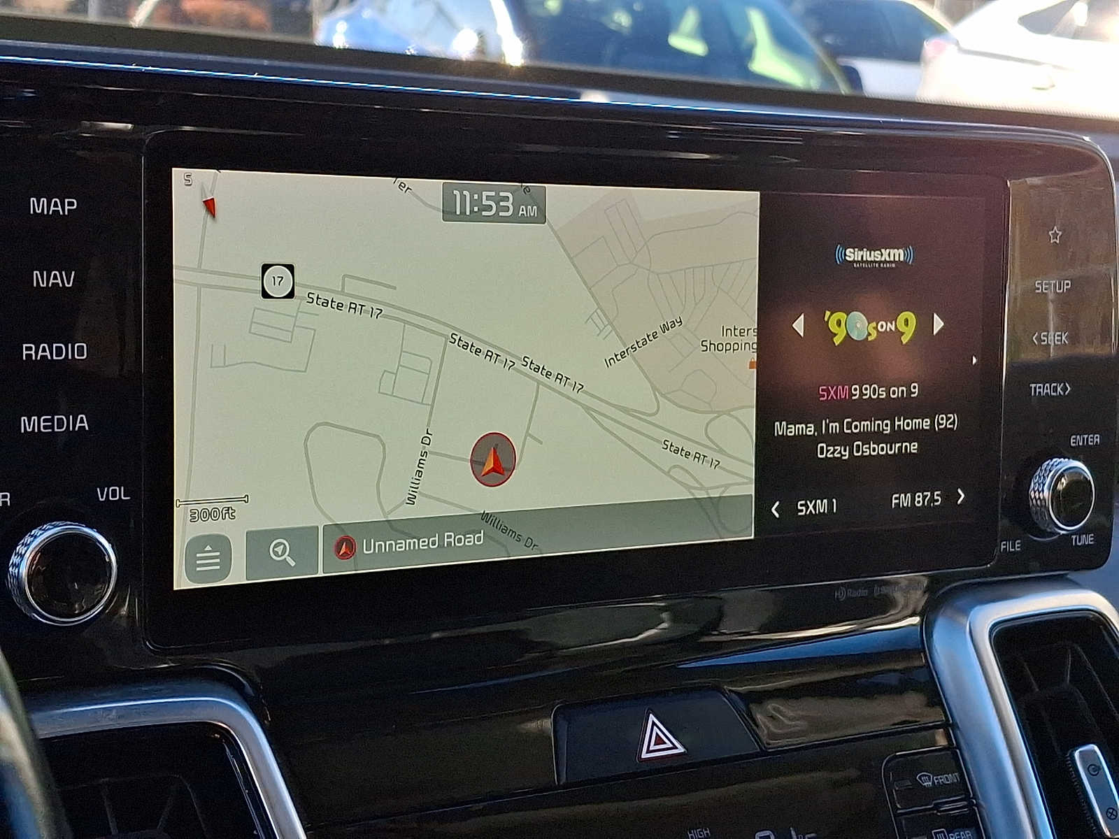 Thumbnail: 2021 Kia Sorento - 16