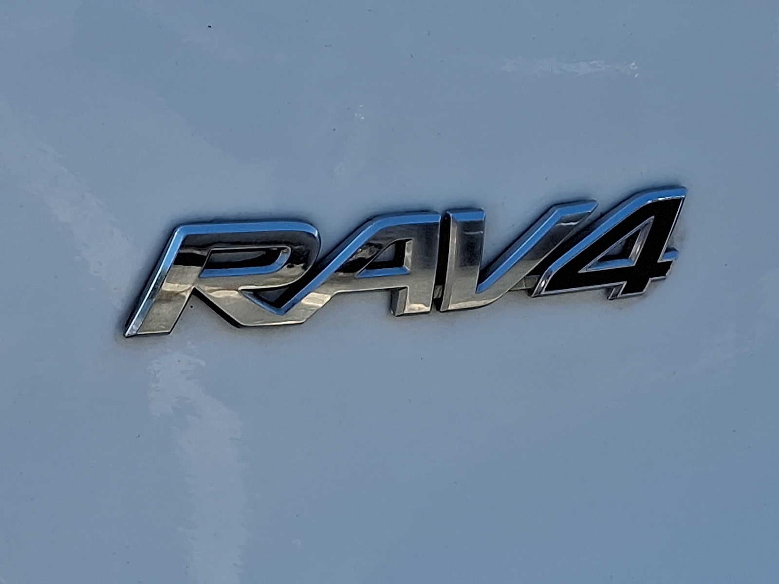 Thumbnail: 2015 Toyota RAV4 - 26