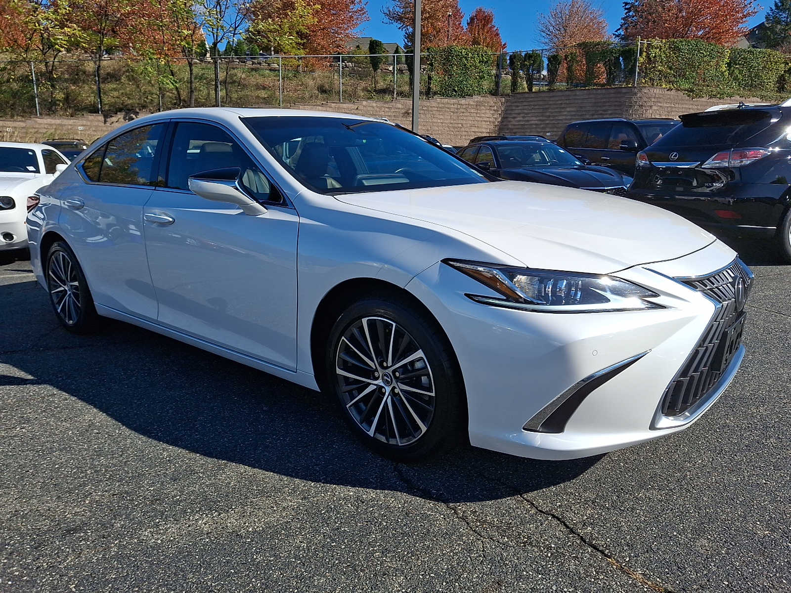 Thumbnail: 2024 Lexus ES - 3