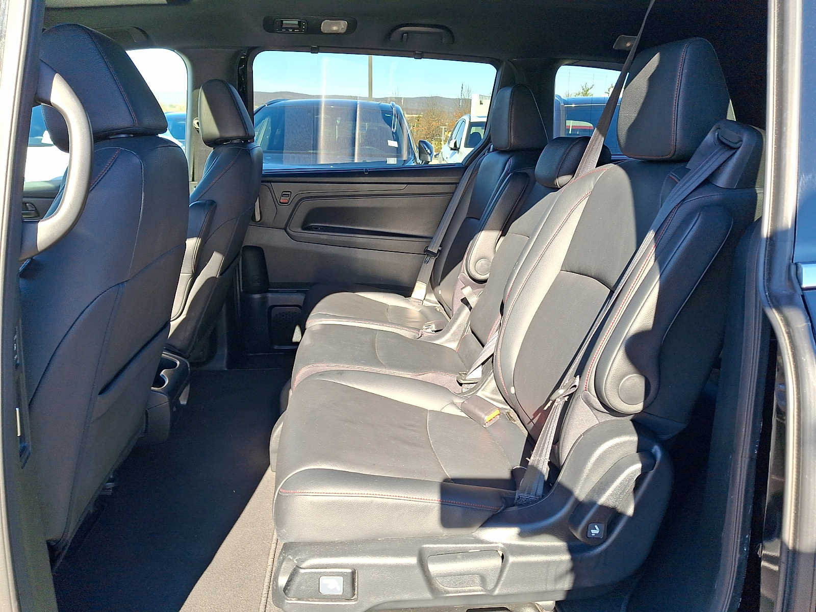 Thumbnail: 2023 Honda Odyssey - 8