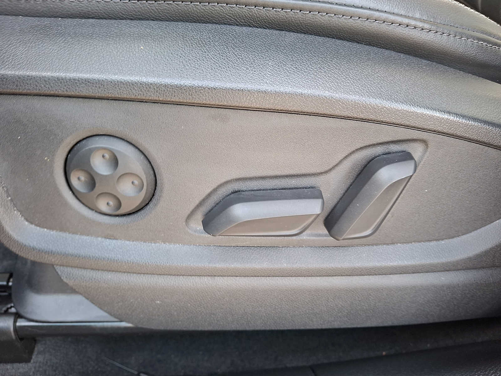 Thumbnail: 2023 Audi Q5 - 11