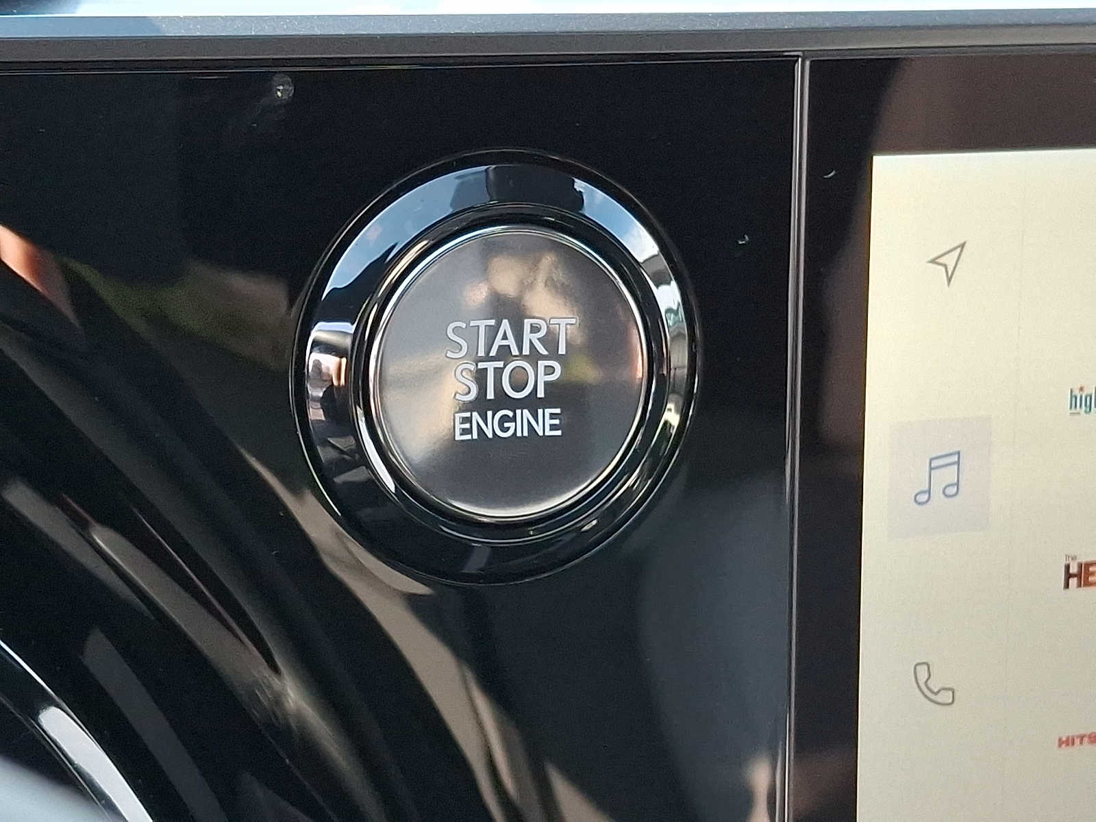 Thumbnail: 2025 Lexus RX - 22