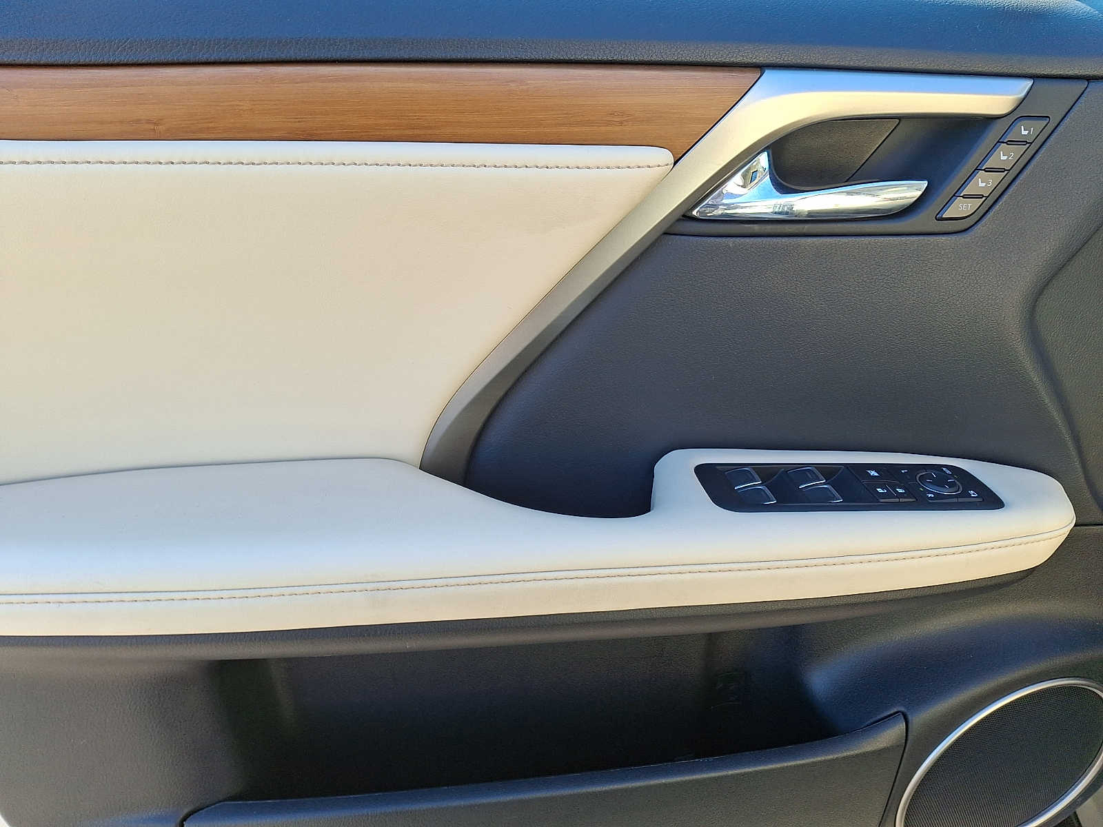 Thumbnail: 2021 Lexus RX - 9