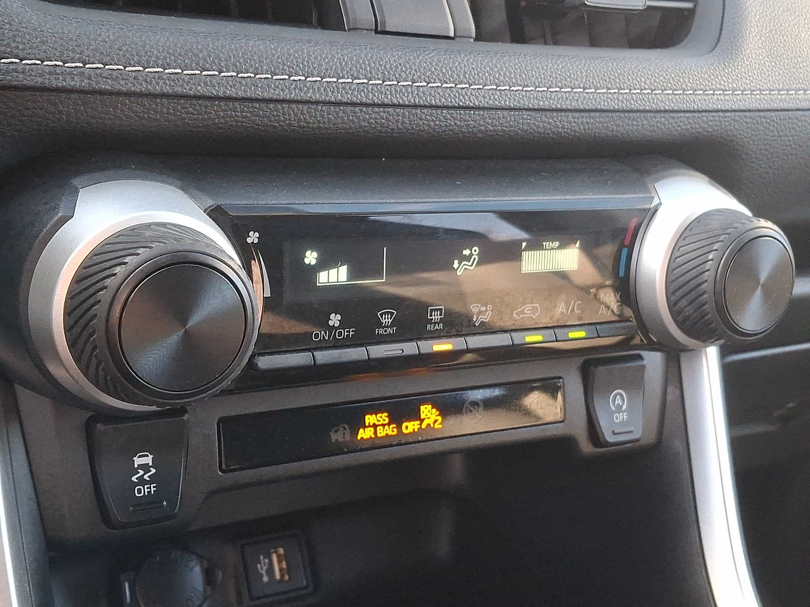 Thumbnail: 2023 Toyota RAV4 - 12