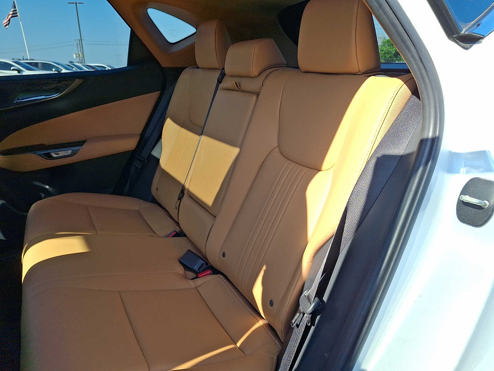 Thumbnail: 2024 Lexus ES - 7
