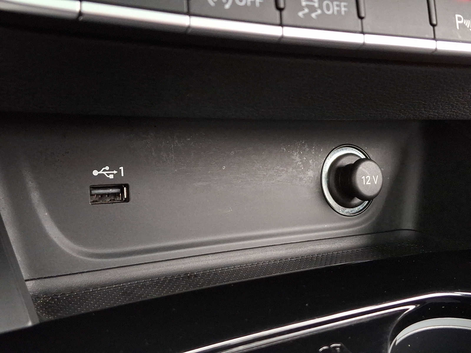 2023 Audi A4 Premium Plus 22