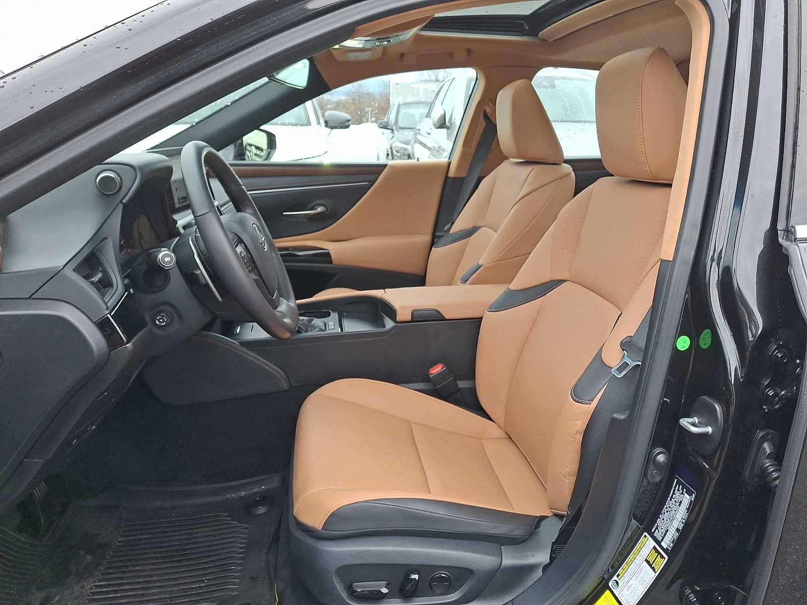 Thumbnail: 2024 Lexus ES - 10