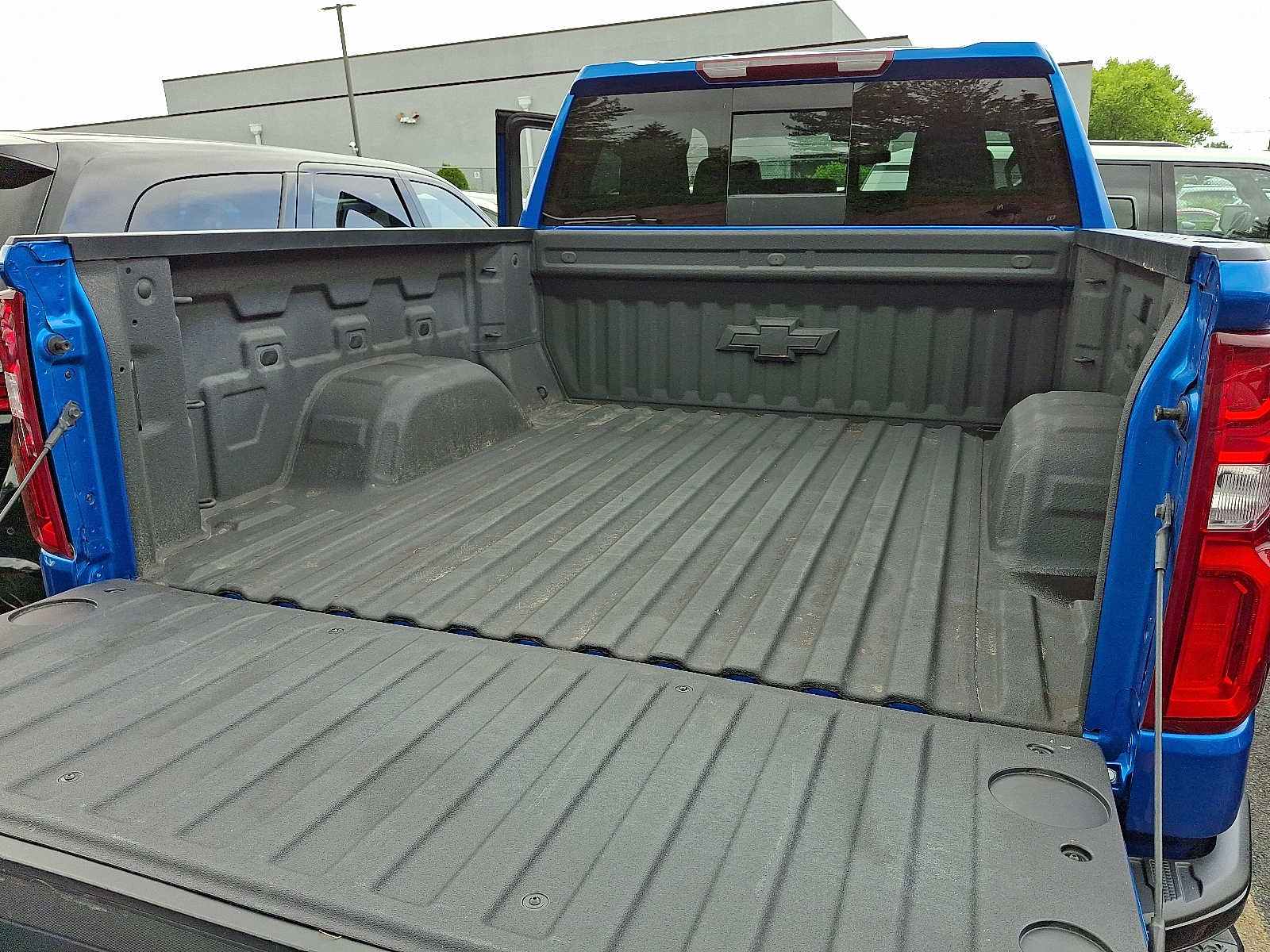 Thumbnail: 2022 Chevrolet Silverado 1500 - 26
