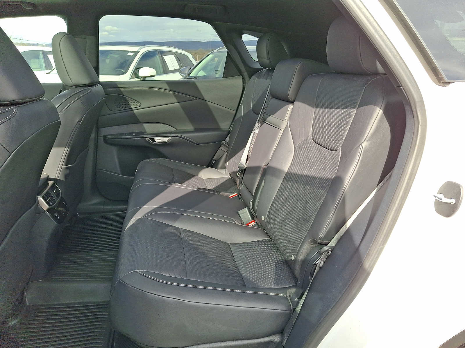 Thumbnail: 2023 Lexus RX - 7