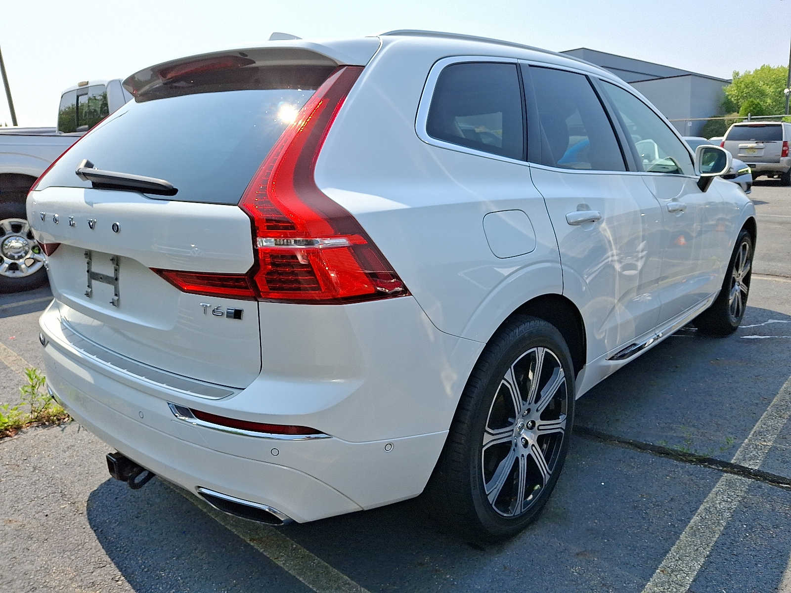Thumbnail: 2020 Volvo XC60 - 4
