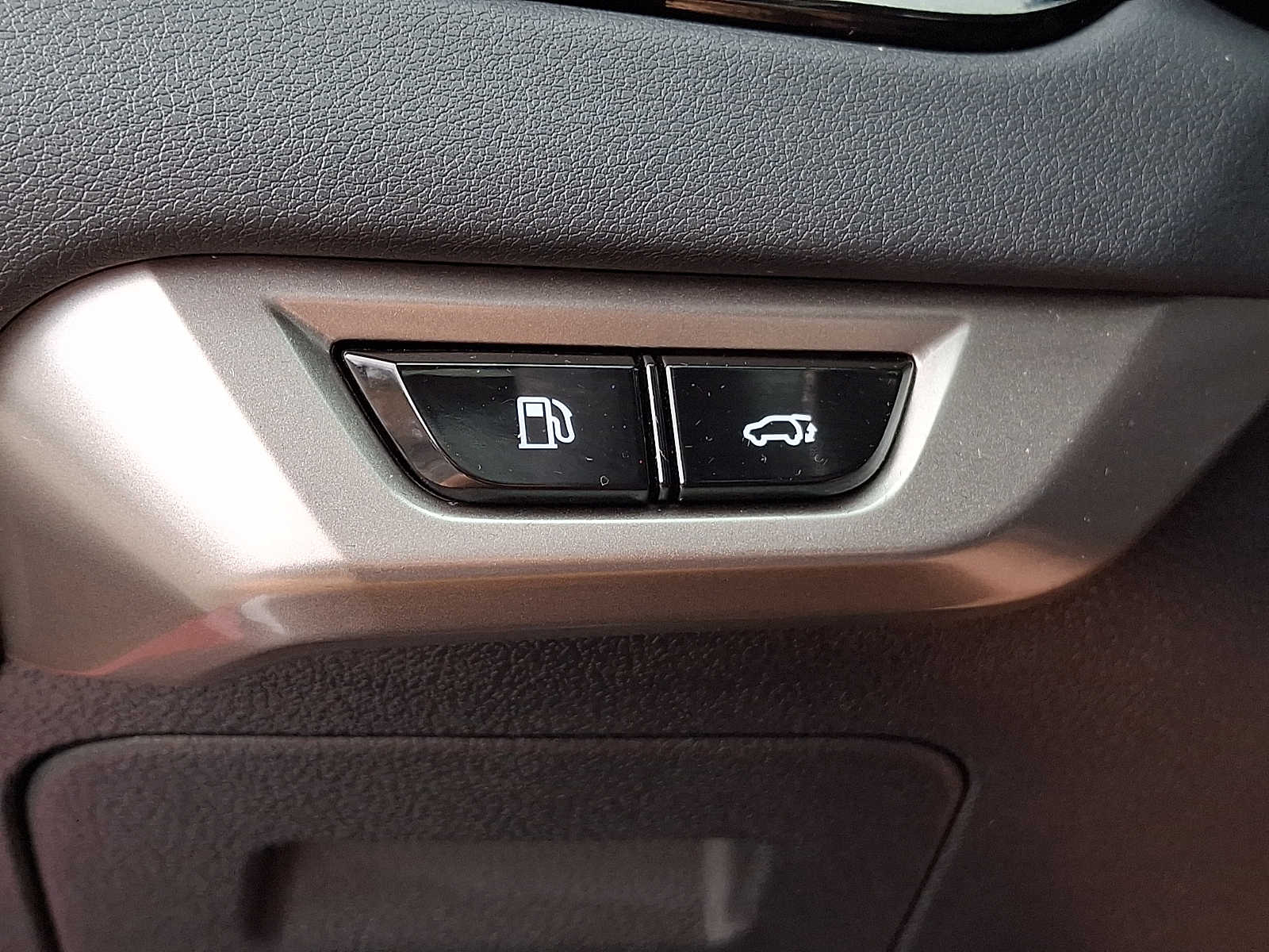 Thumbnail: 2024 Lexus RX - 24