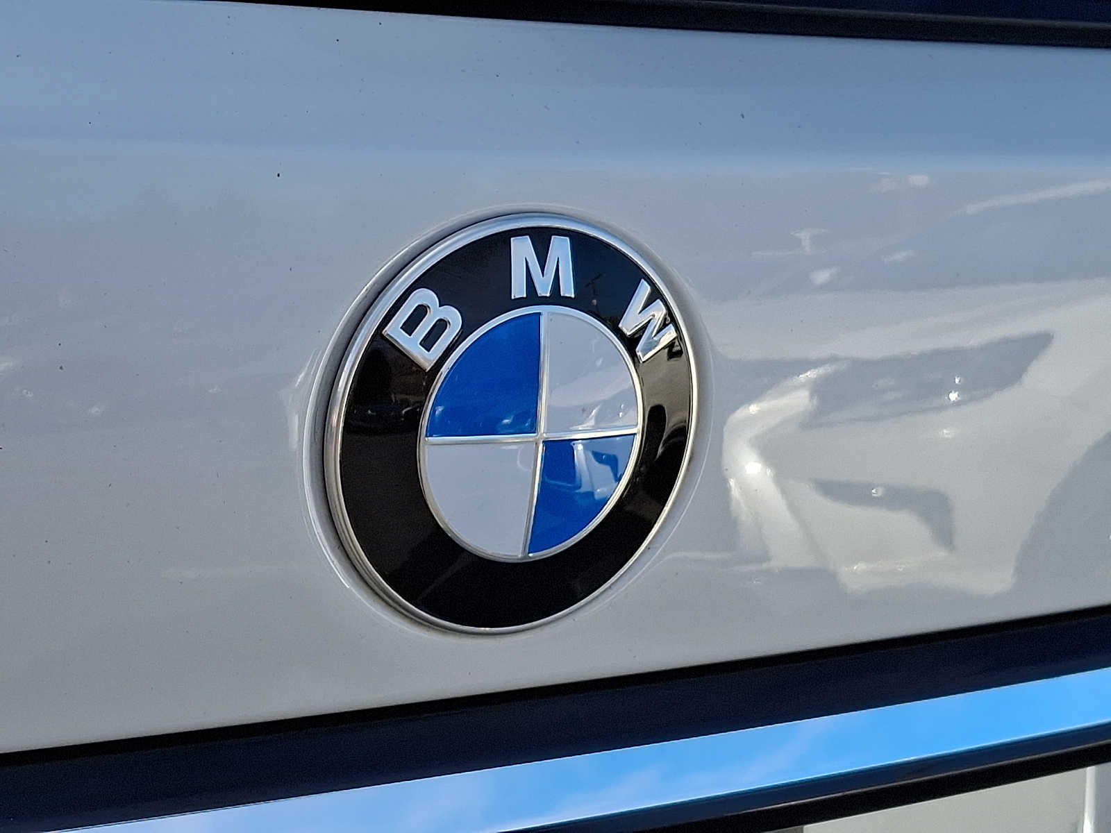 Thumbnail: 2023 BMW X7 - 28