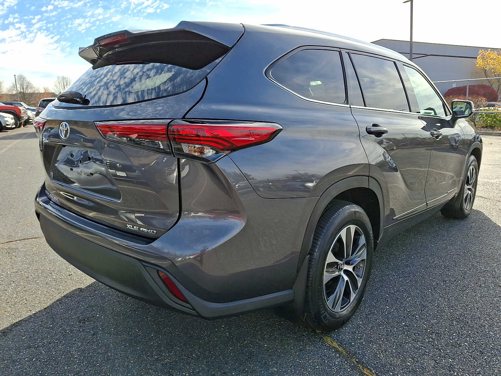 Thumbnail: 2021 Toyota Highlander - 4