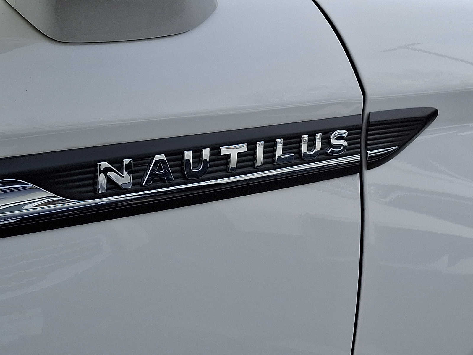 Thumbnail: 2021 Lincoln Nautilus - 28