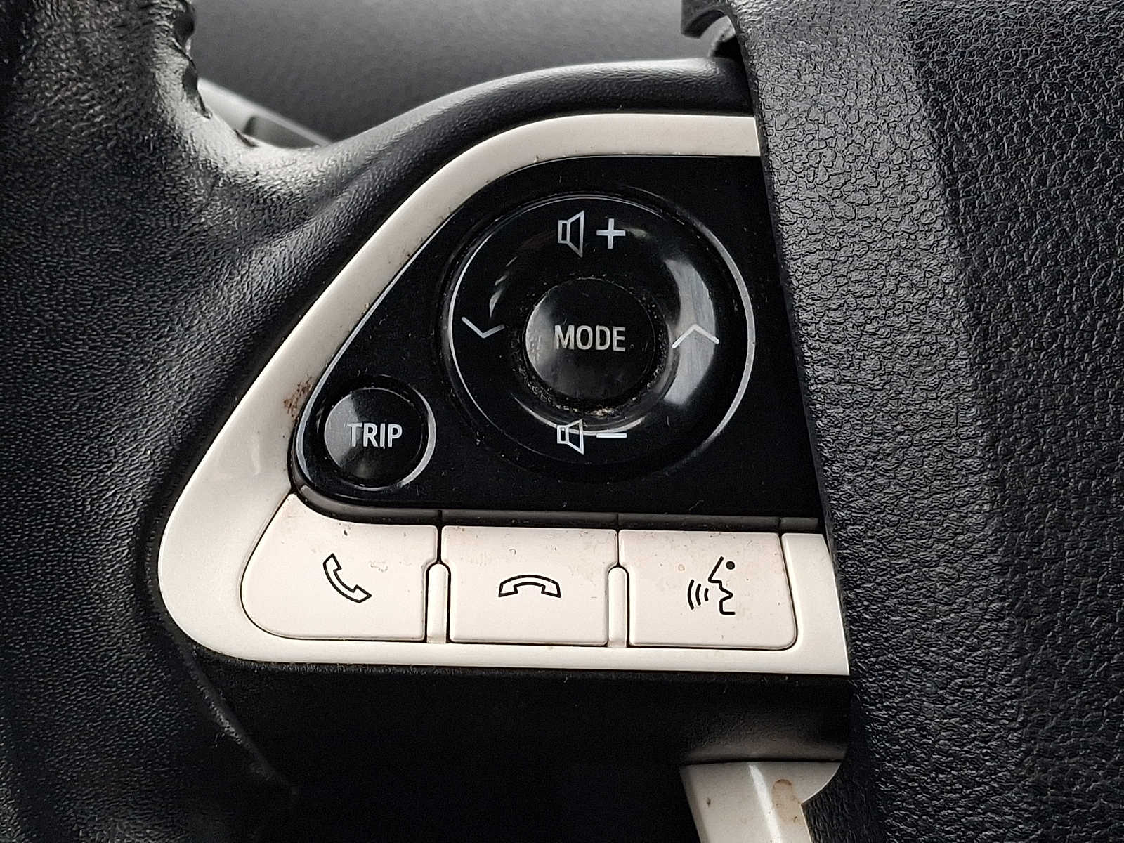 Thumbnail: 2017 Toyota Prius Prime - 17