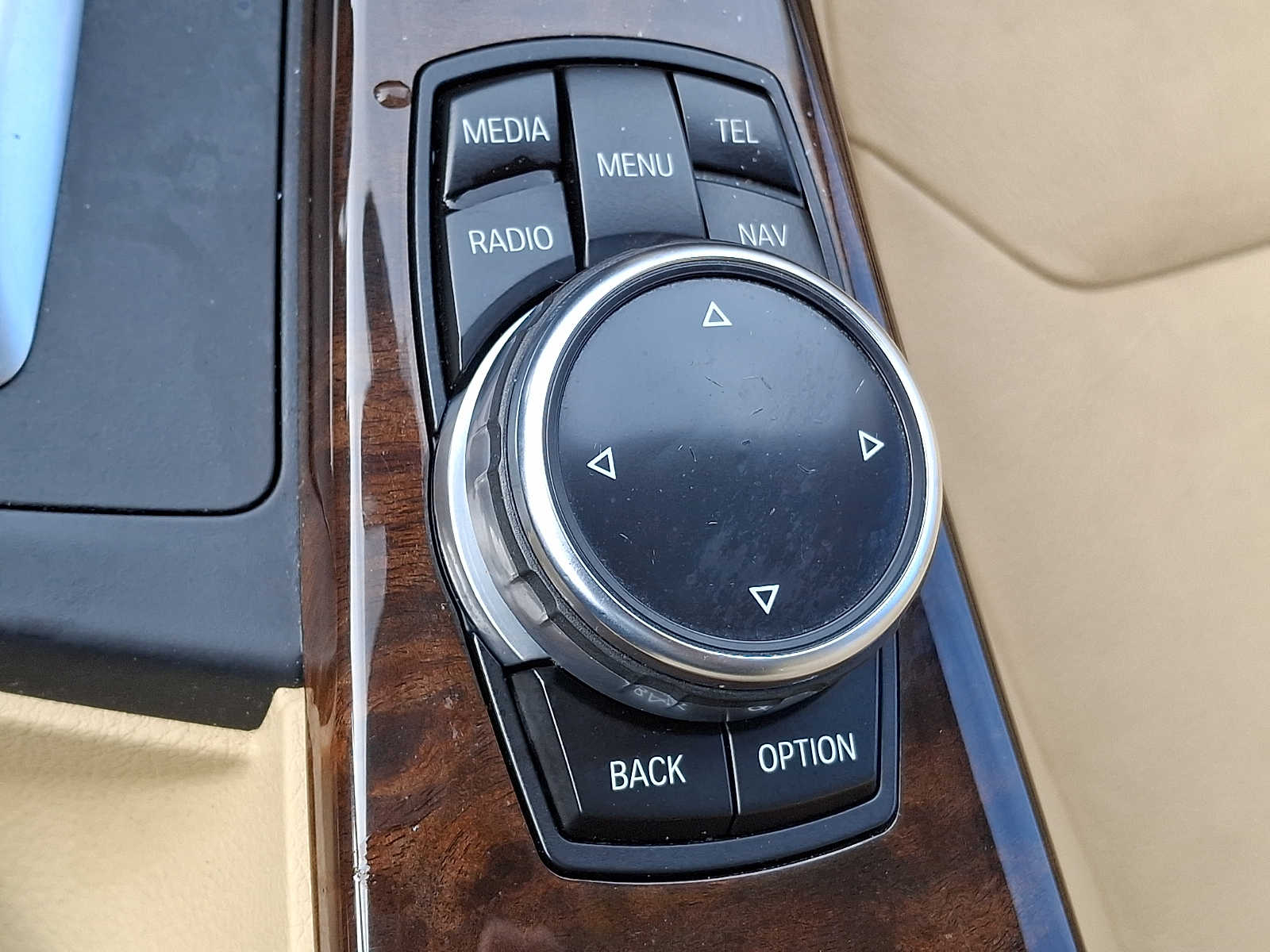 Thumbnail: 2014 BMW 3 Series - 22