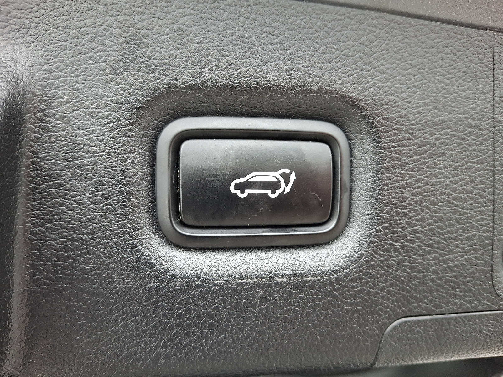 2022 Hyundai Santa Fe Limited 27