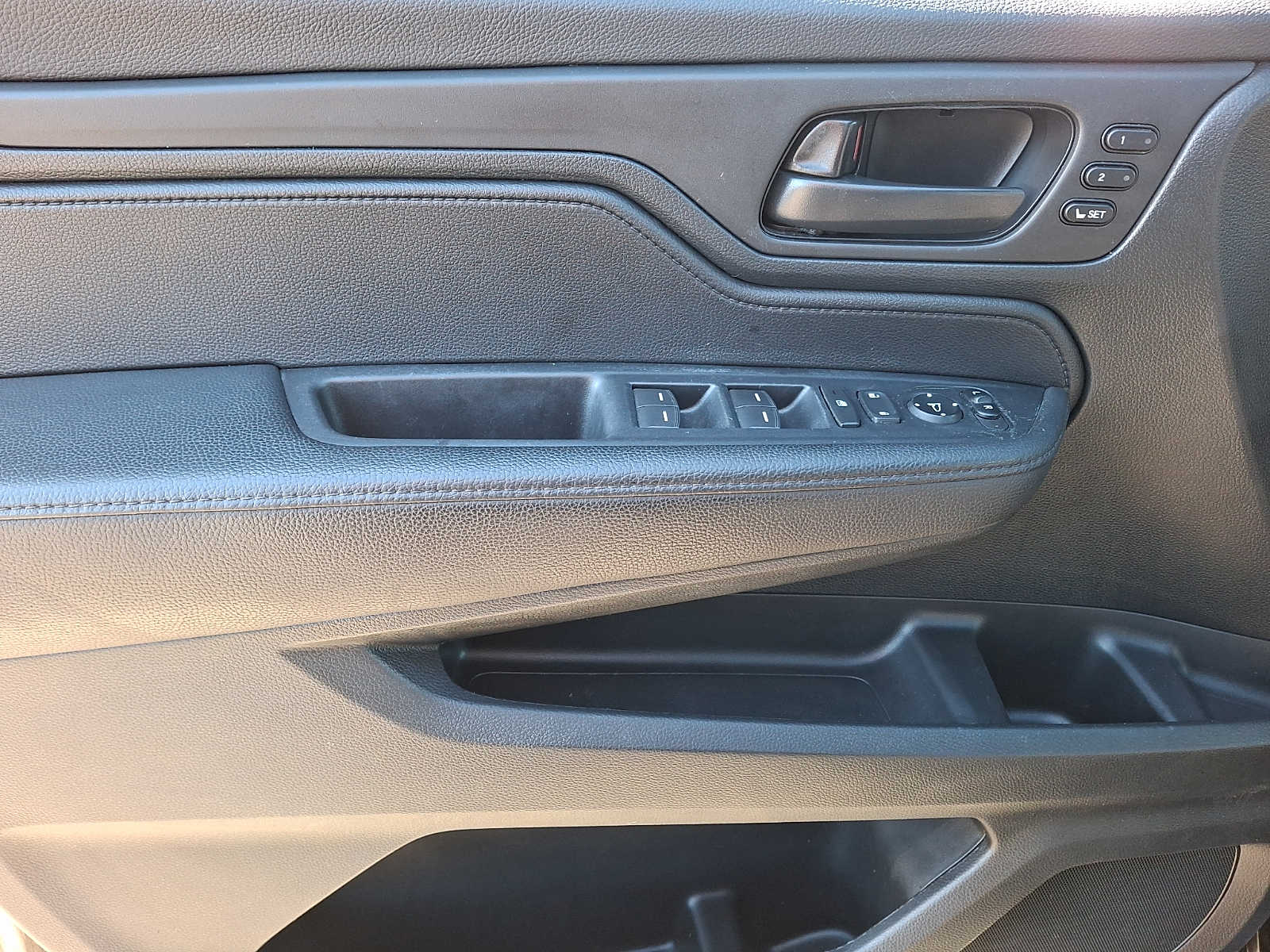 Thumbnail: 2023 Honda Odyssey - 11