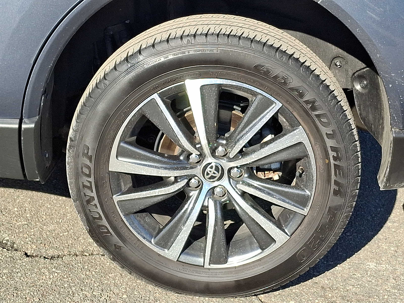 Thumbnail: 2023 Toyota Venza - 7