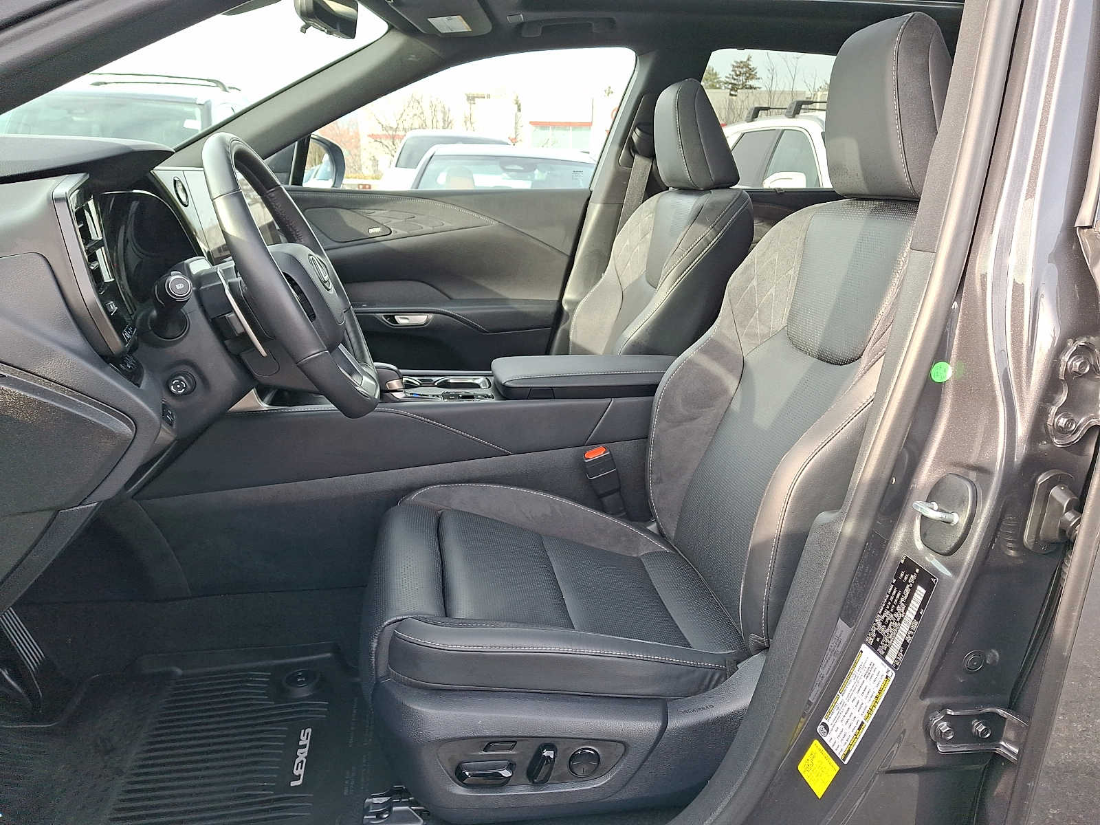 Thumbnail: 2024 Lexus RX - 9