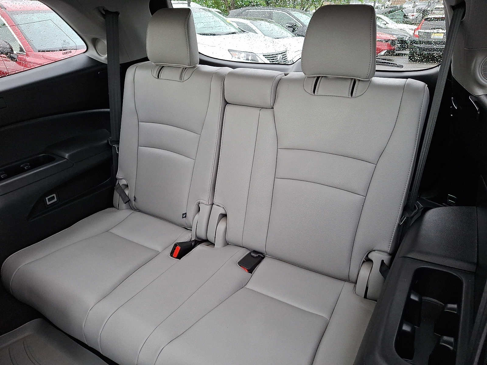 Thumbnail: 2017 Honda Pilot - 8