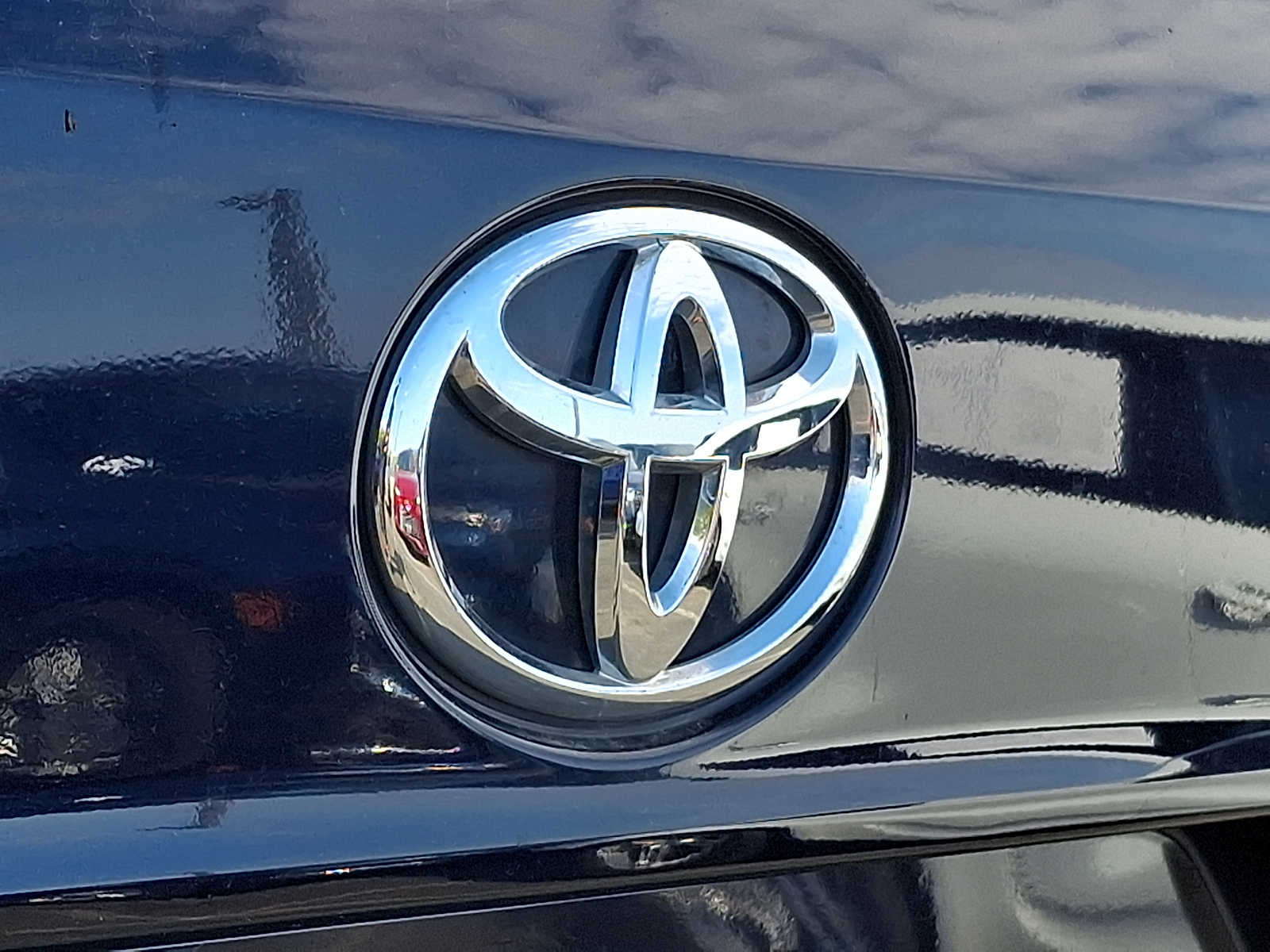 Thumbnail: 2023 Toyota Highlander - 30