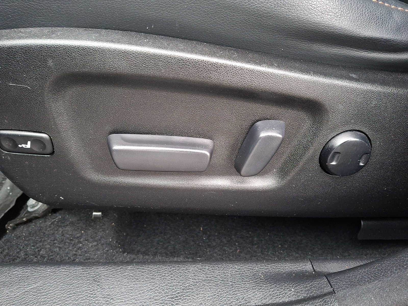 Thumbnail: 2017 Toyota Highlander - 11