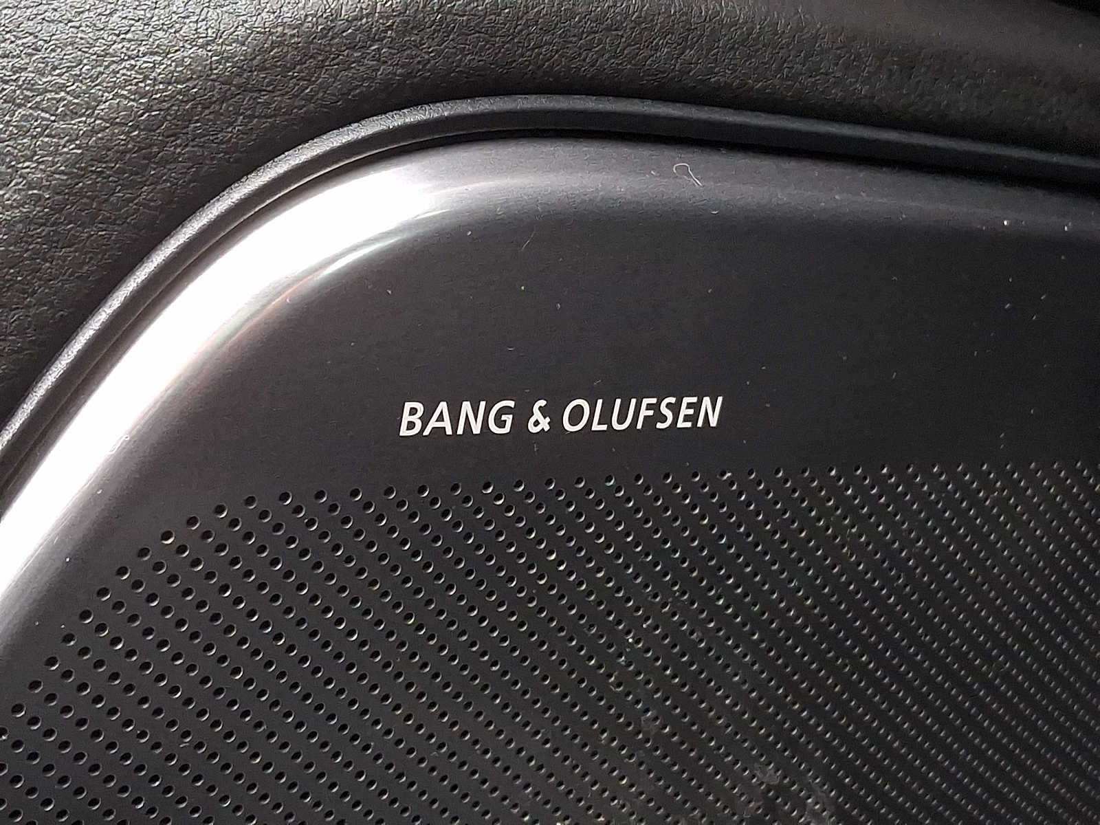 Thumbnail: 2013 Audi S6 - 25