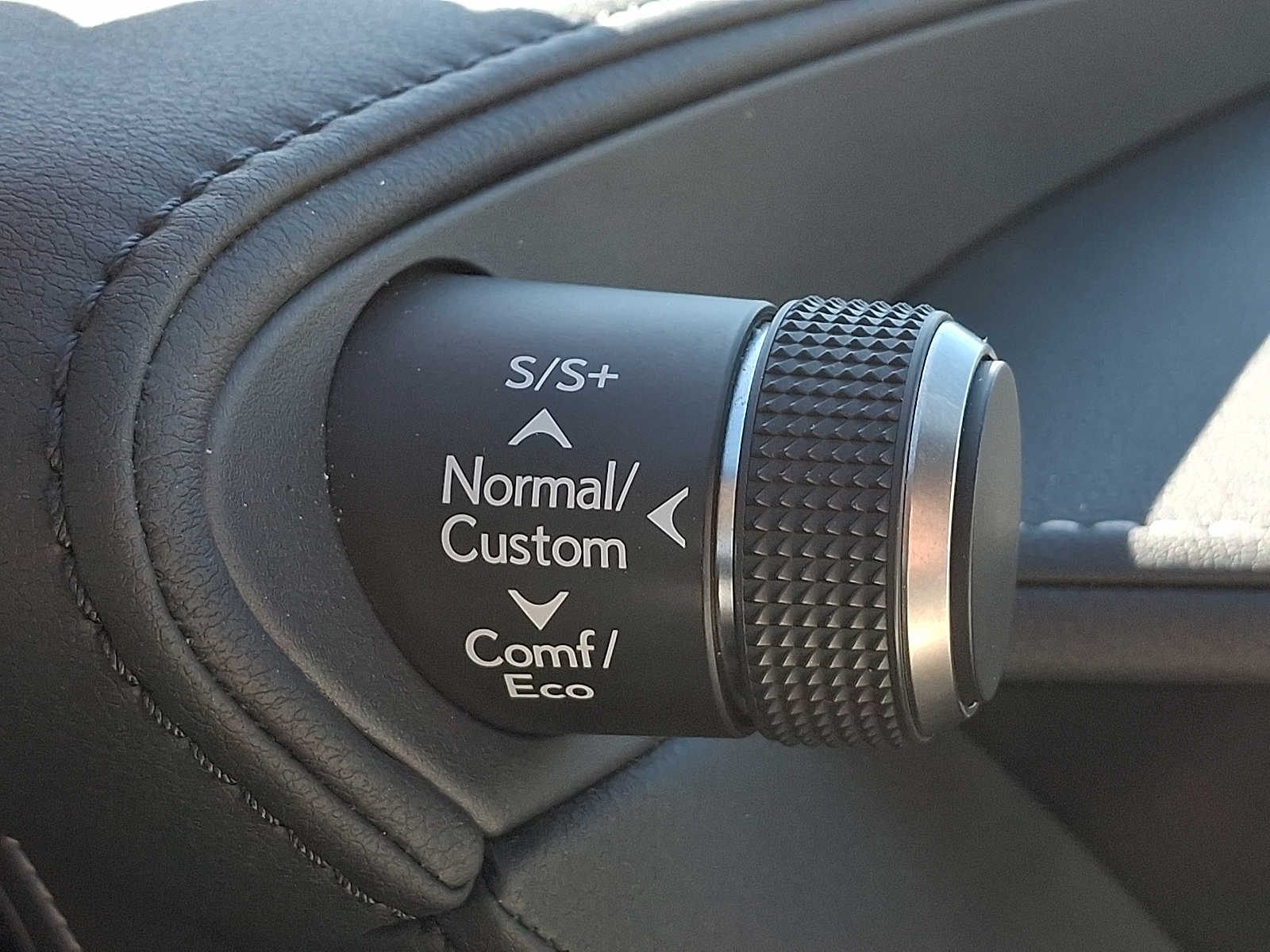 Thumbnail: 2020 Lexus LS - 23