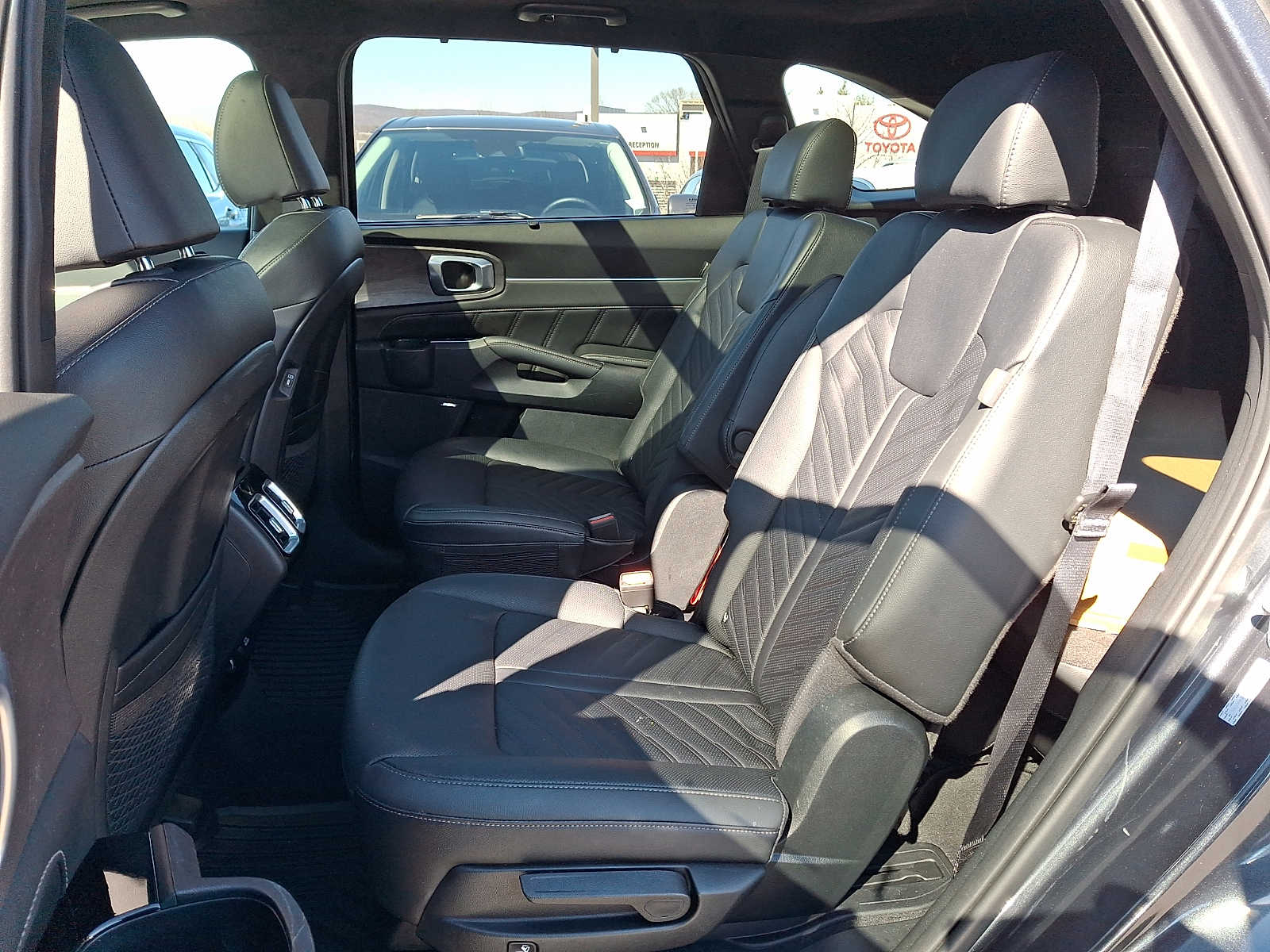 Thumbnail: 2024 Kia Sorento - 8