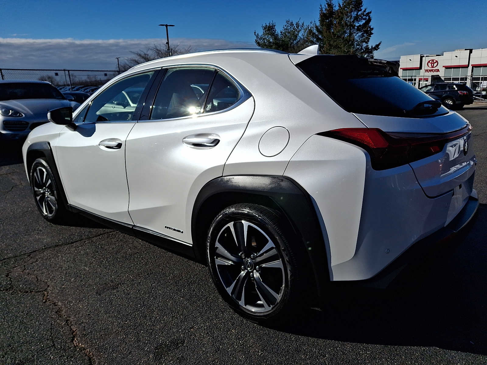 Thumbnail: 2019 Lexus UX - 6