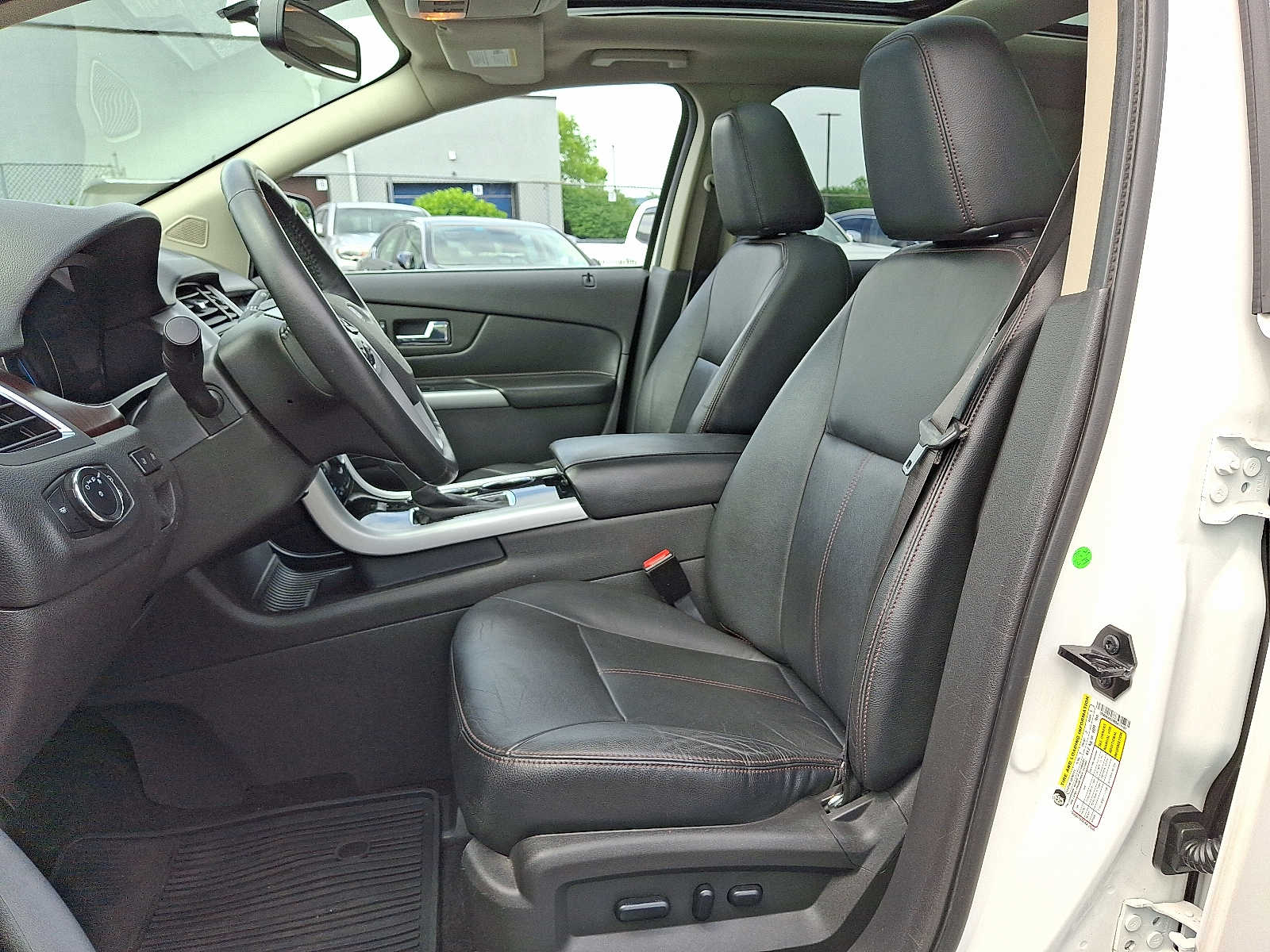 Thumbnail: 2011 Ford Edge - 10