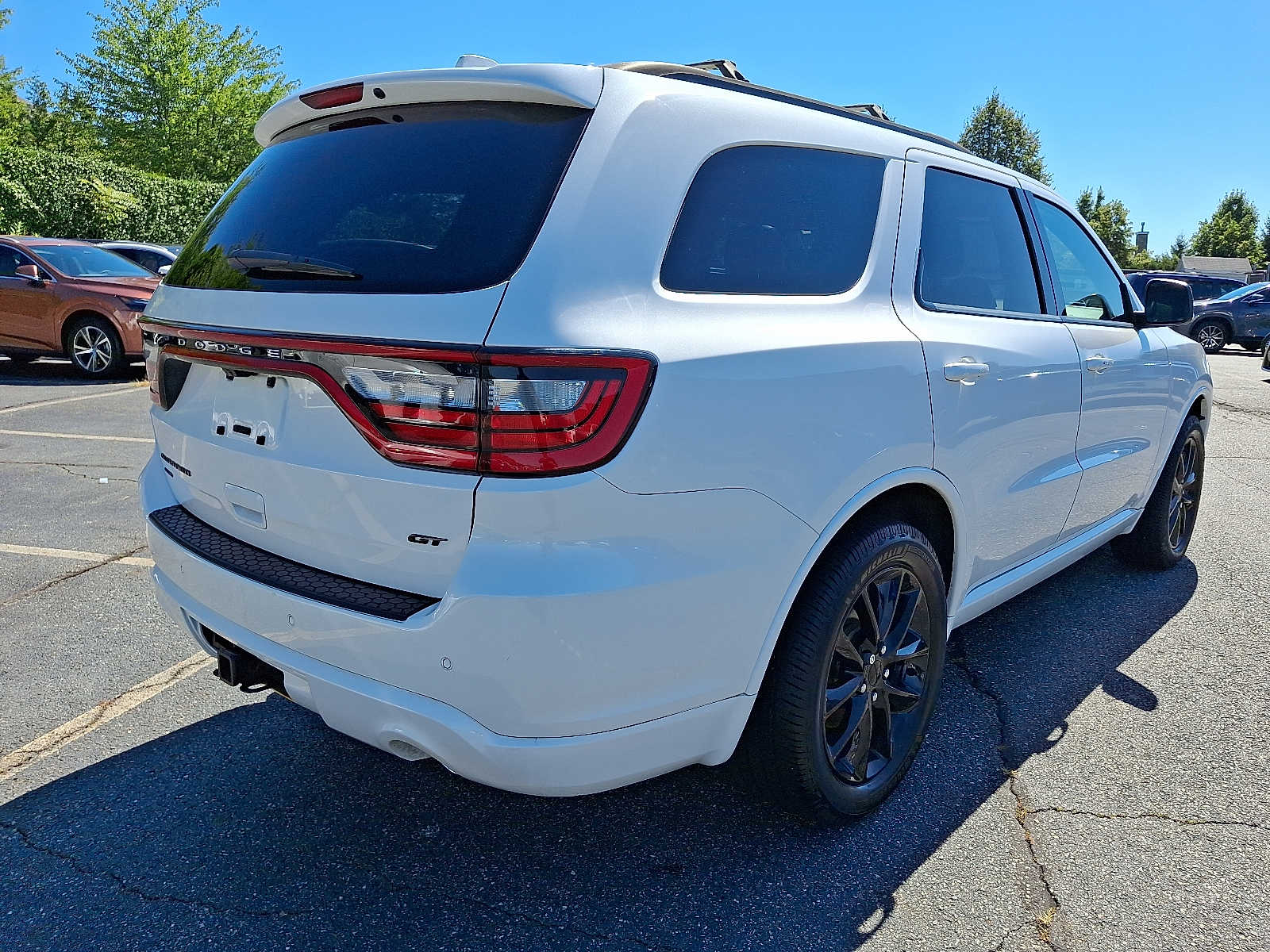 Thumbnail: 2017 Dodge Durango - 3
