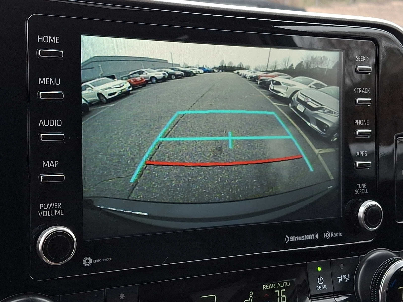 Thumbnail: 2022 Toyota Highlander - 15