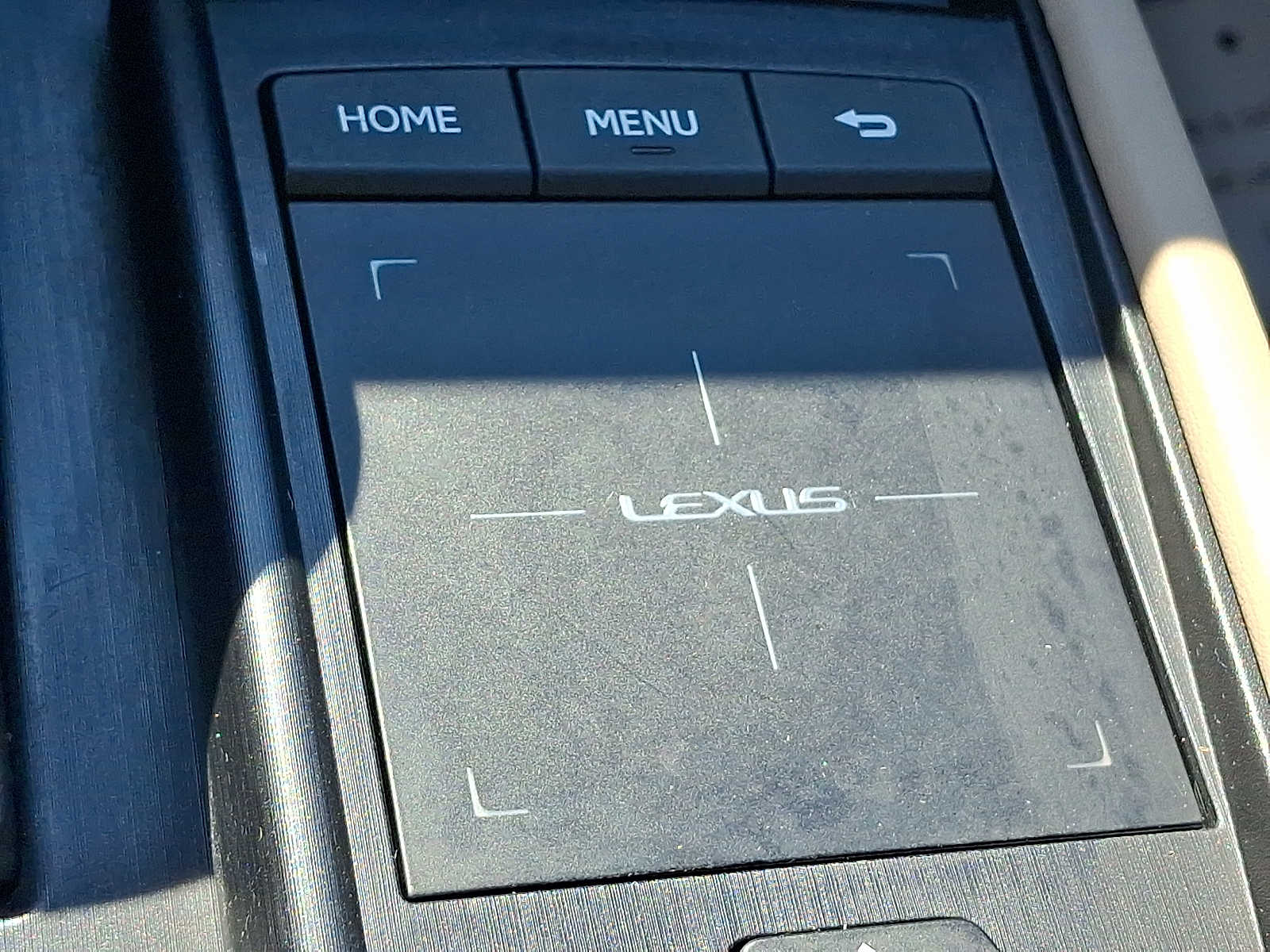 Thumbnail: 2019 Lexus ES - 20